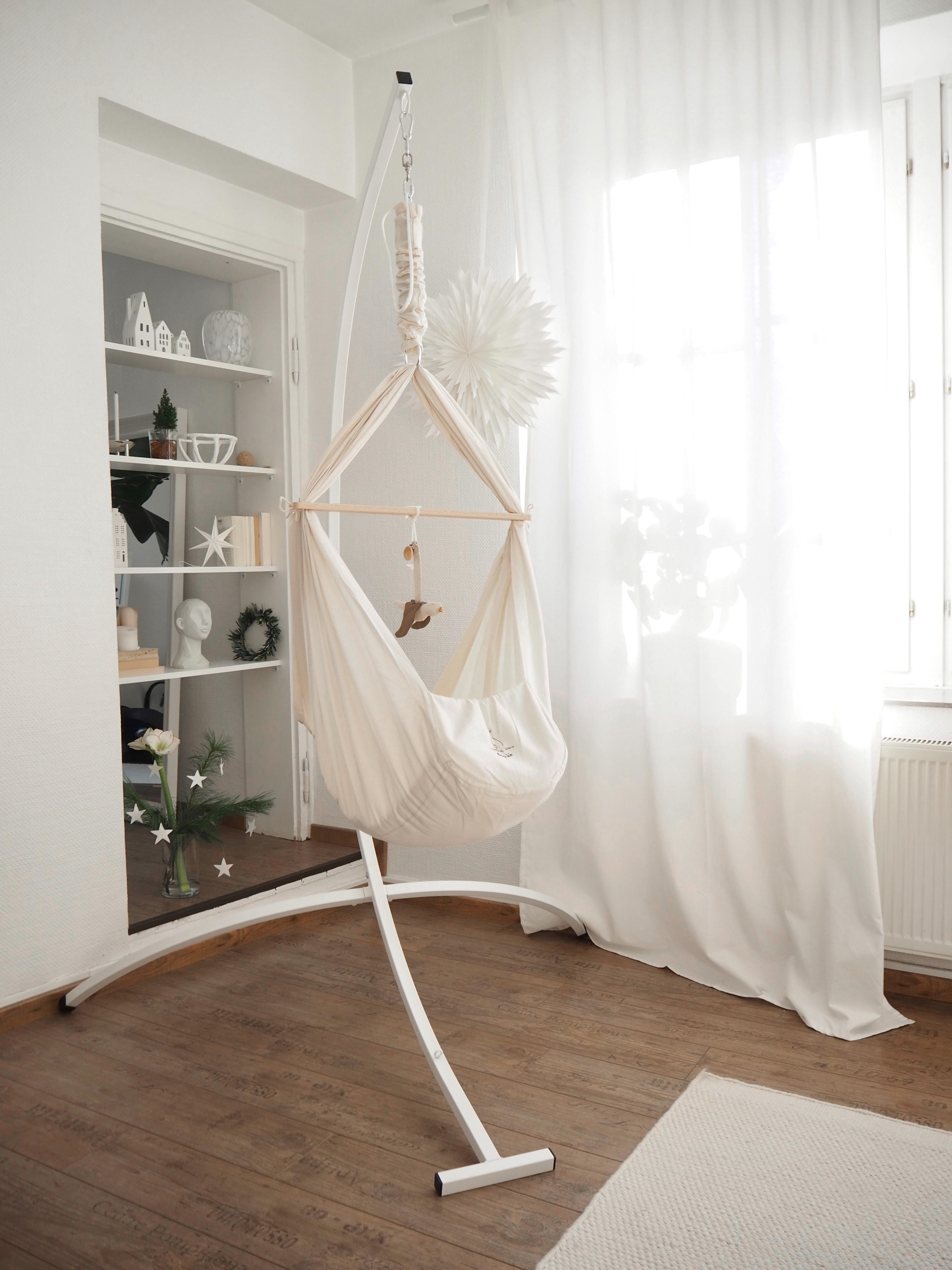 #feserwiege #schön #nützlich #interior #weiss #wohnzimmer #baby #deko #regaldeko