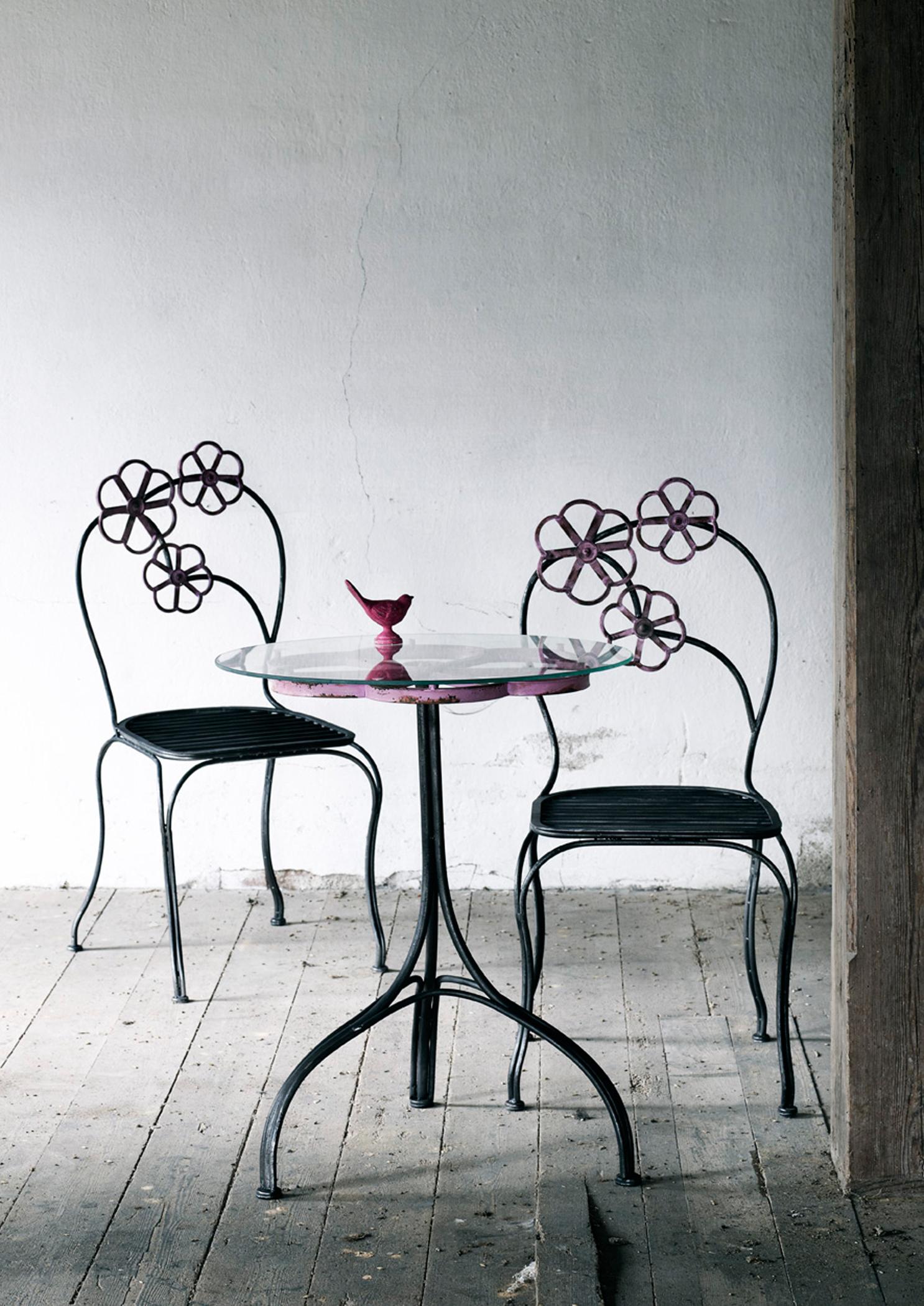 "Flower Chair"-Stühle in Sitzecke im Shabby Chic #stuhl #shabbychic #sitzecke ©Nordal