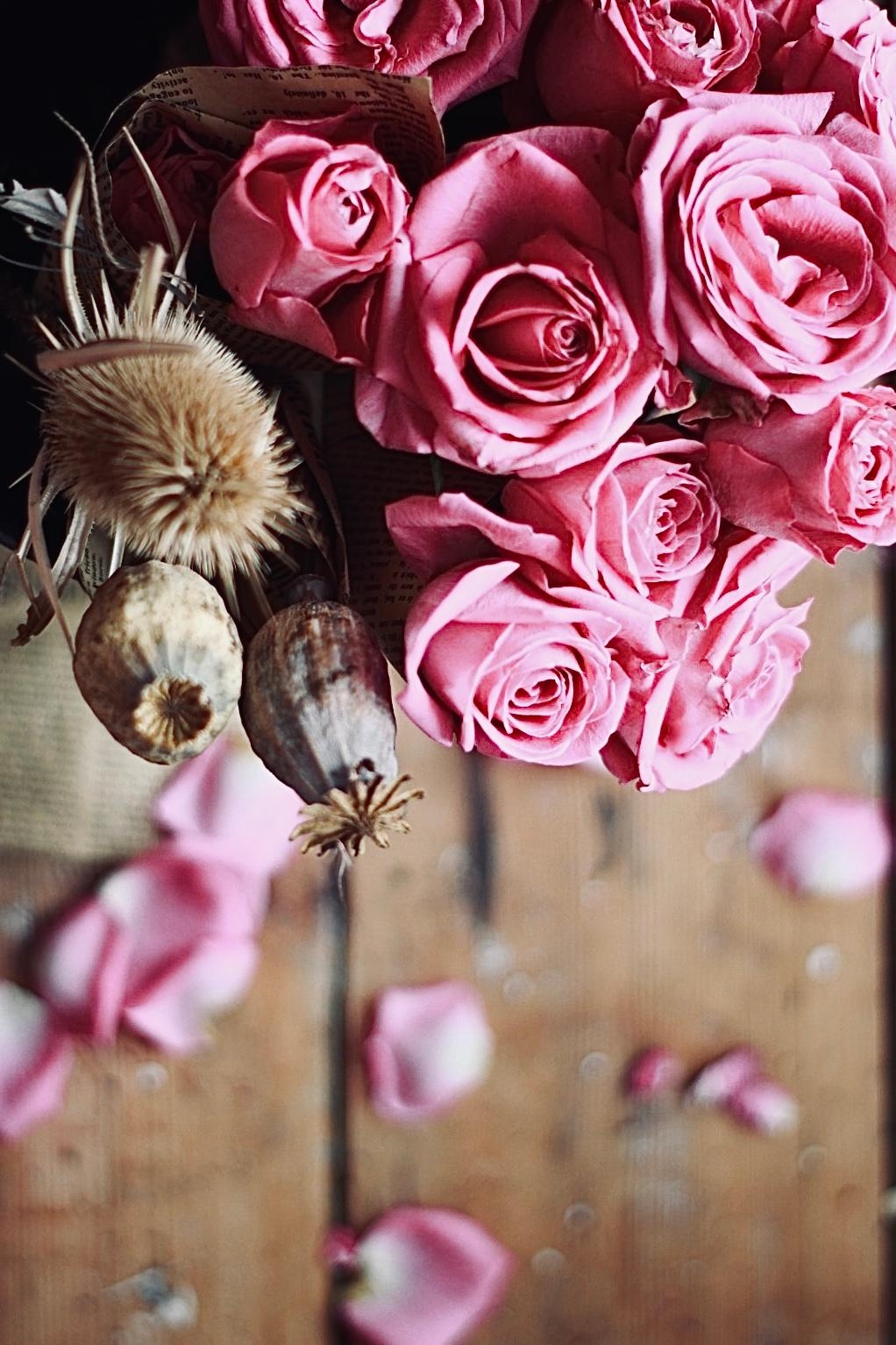 Flowers for you. ❤️ #freshflowers #flowers #dekoidee #happyfriday #couchliebt 