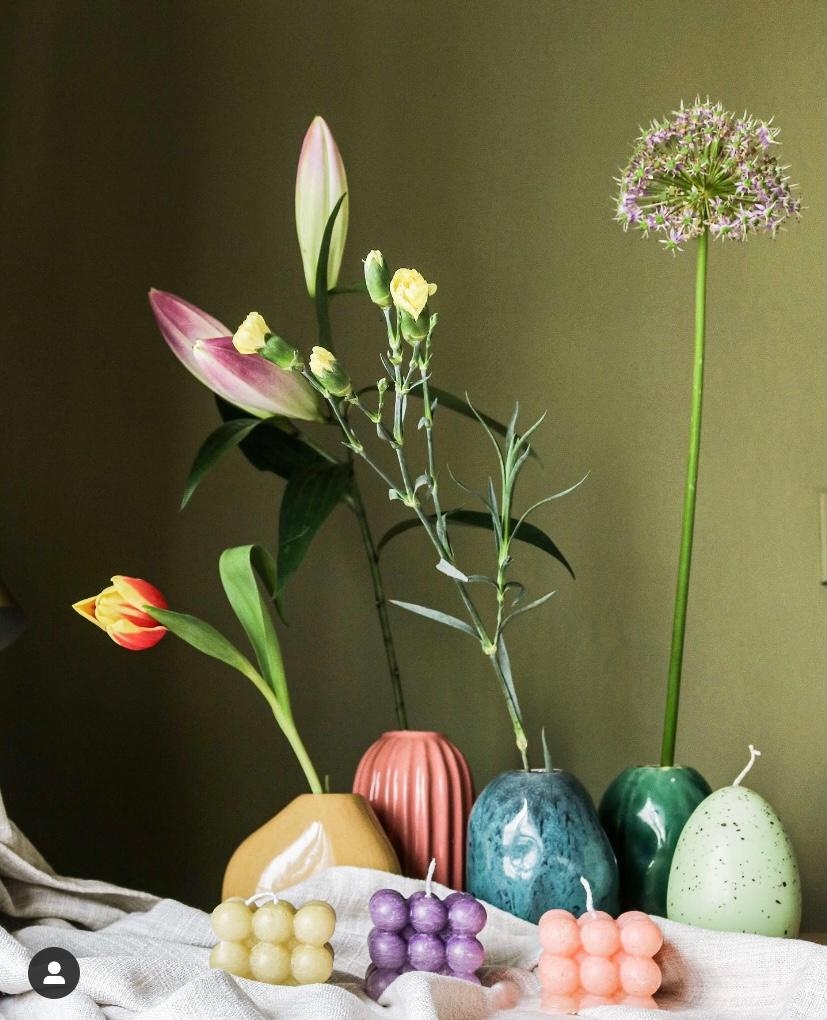 Flowers for you!
#interior #blumen #blumenliebe #vasen #vasenliebe #wandfarbe #grünewand #kerzenliebe #bubblekerzen