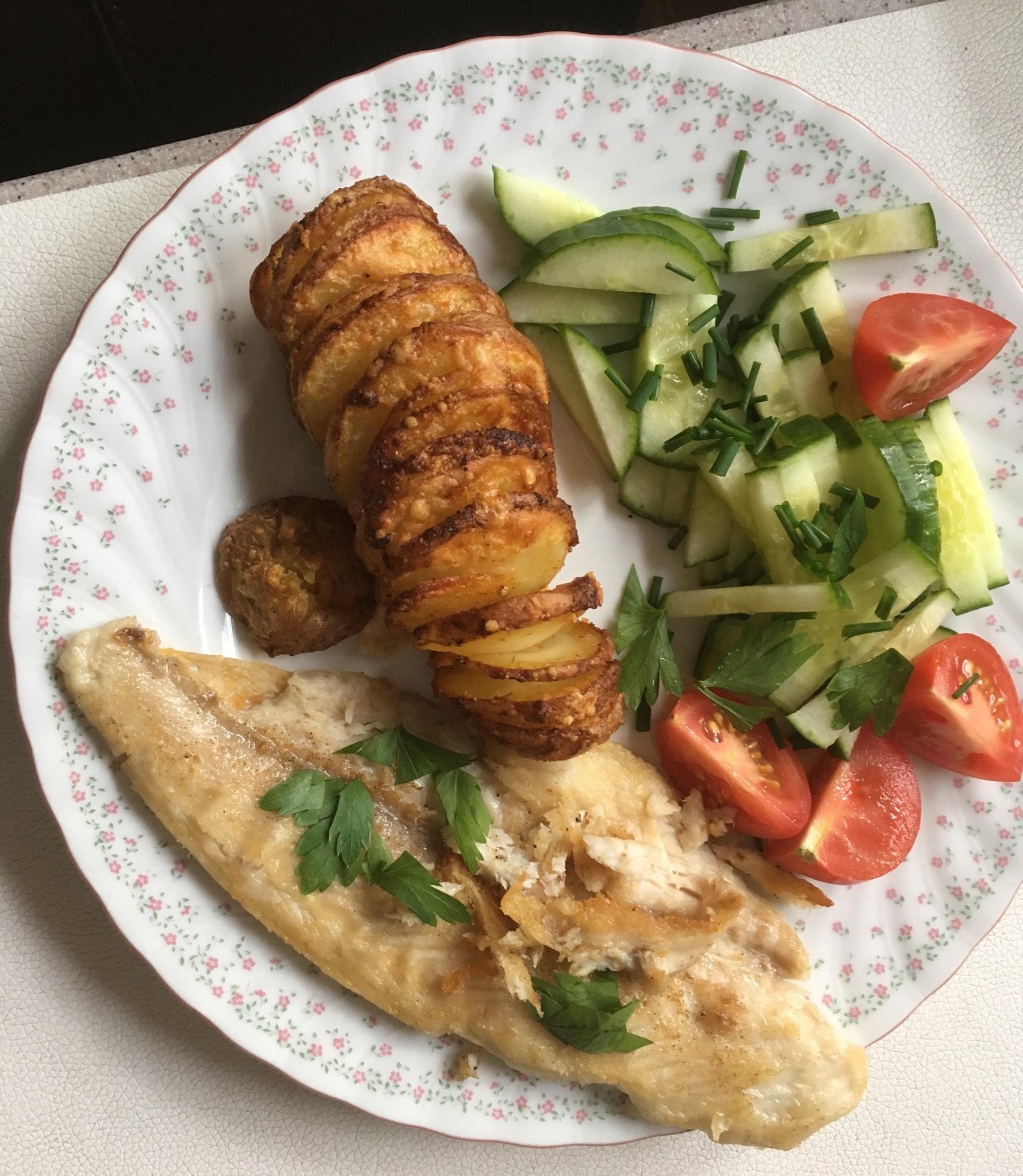 #foodchallenge #Lunchtime
#Fächerkartoffeln mit Fisch 