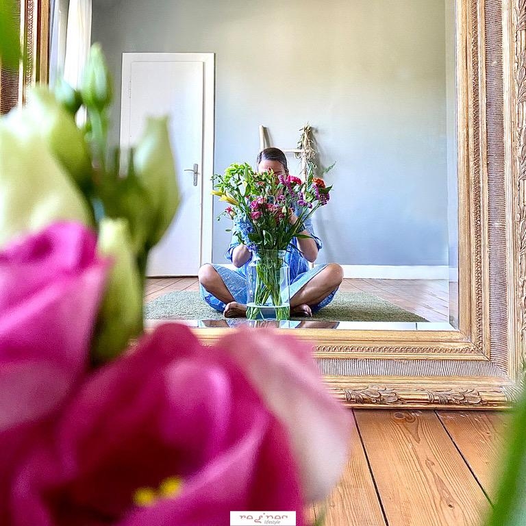 Fresh Flowers 
#blumen #bloomon #pink #spiegel #schlafzimmer #selfie #blumenliebe 