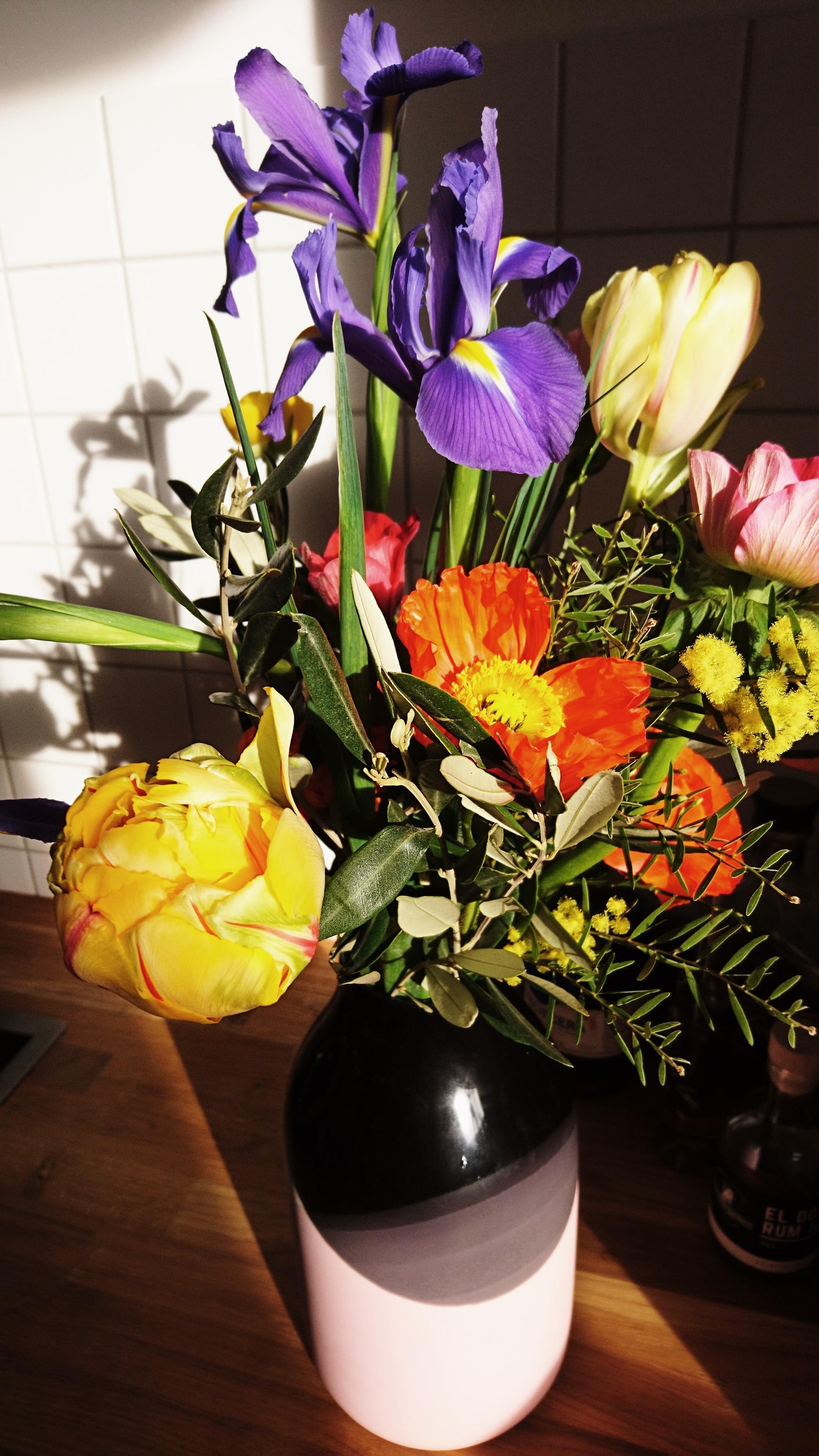 Freude nimmt nicht ab, wenn sie geteilt wird! 💕🌸
#flowers #Blumenliebe #Blumen #Blumenstrauß #freshflowerfriday 