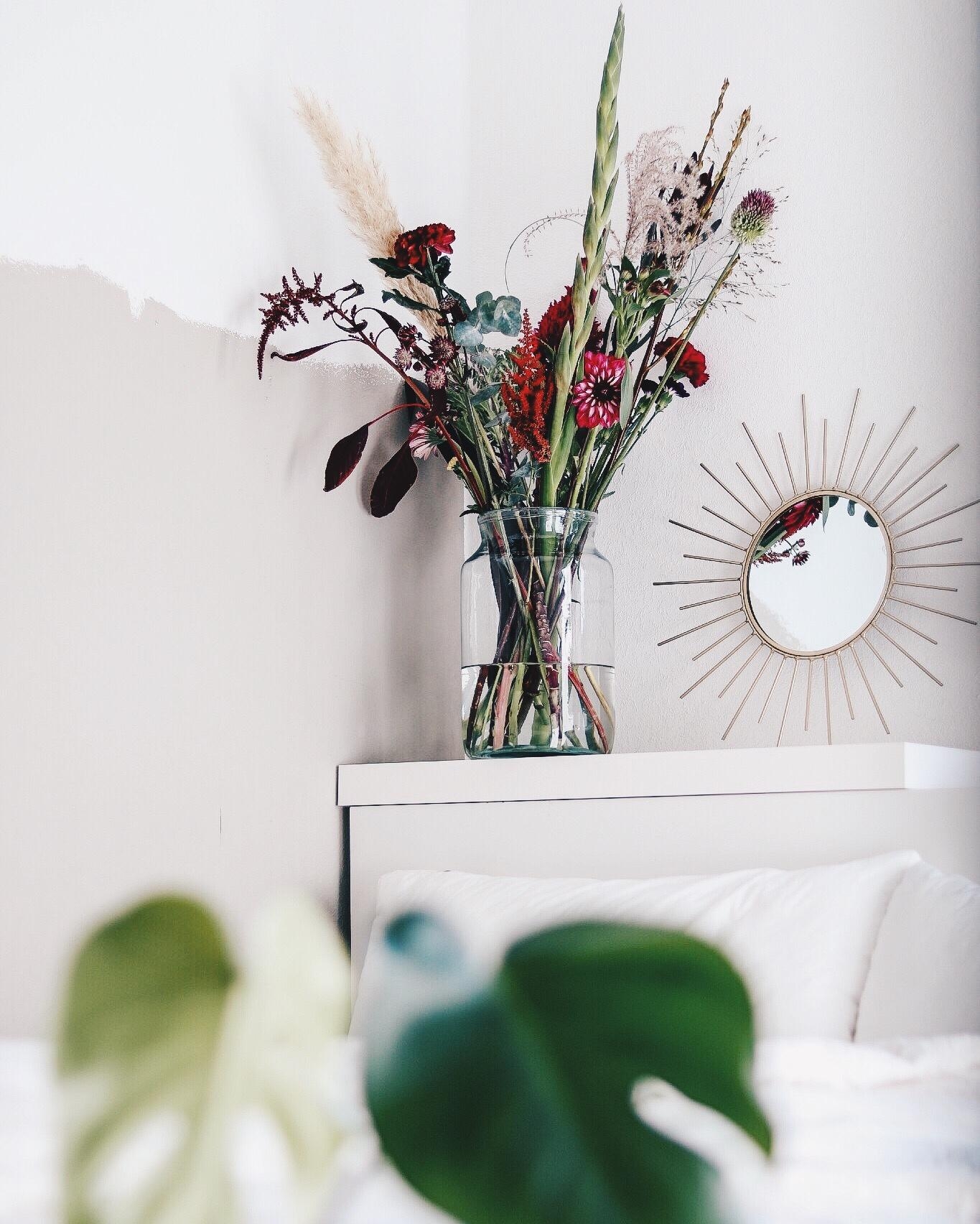 Frische Blumen dürfen nie fehlen!
#couchliebt #skandistyle #freshflowers #blumenliebe