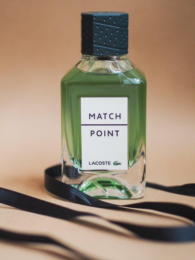 Frische: In "Match Point" finden Enzianextrakt und Basilikum ihr perfektes Zusammenspiel #loveisintheair #lacoste