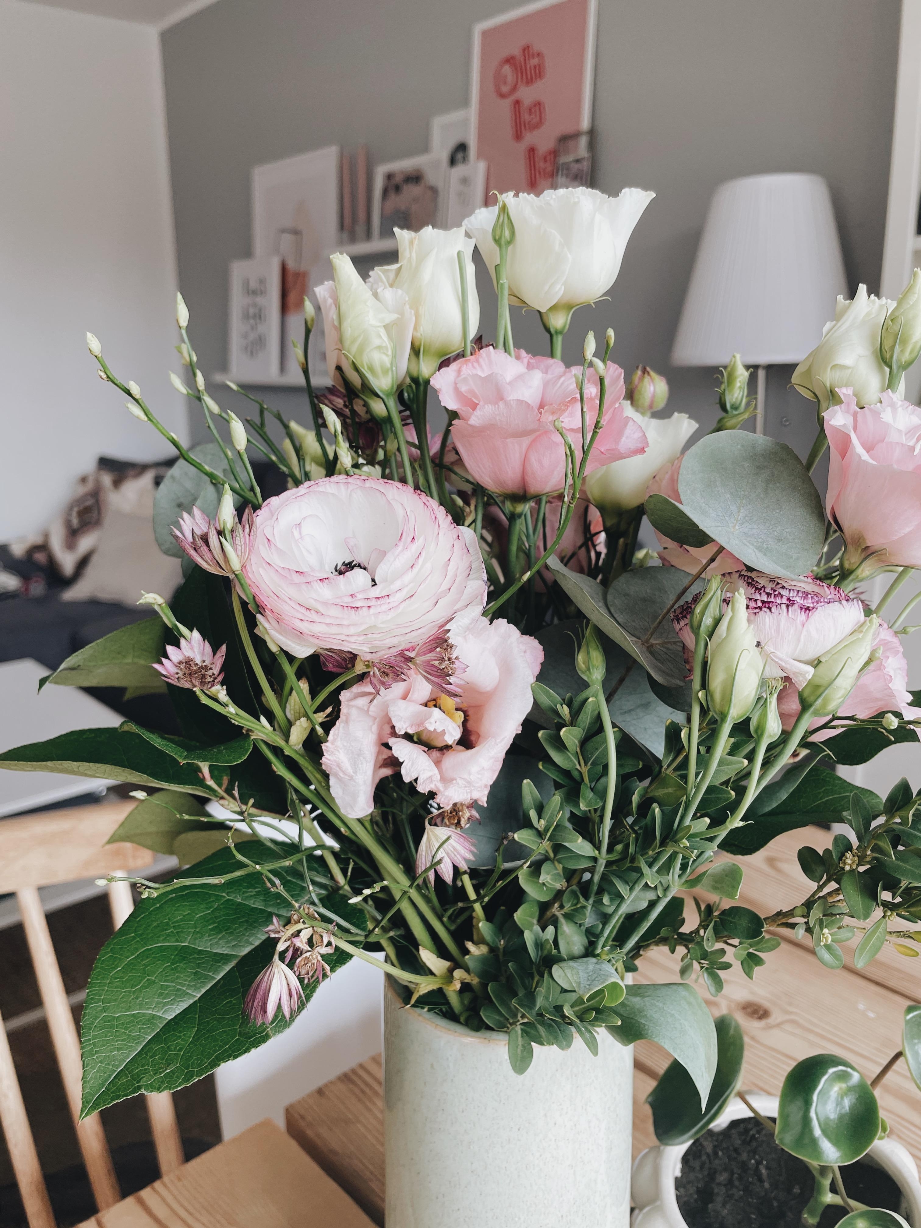 Frohe Ostern! 🐰
#flowers #happyeaster #home #blumenliebe 