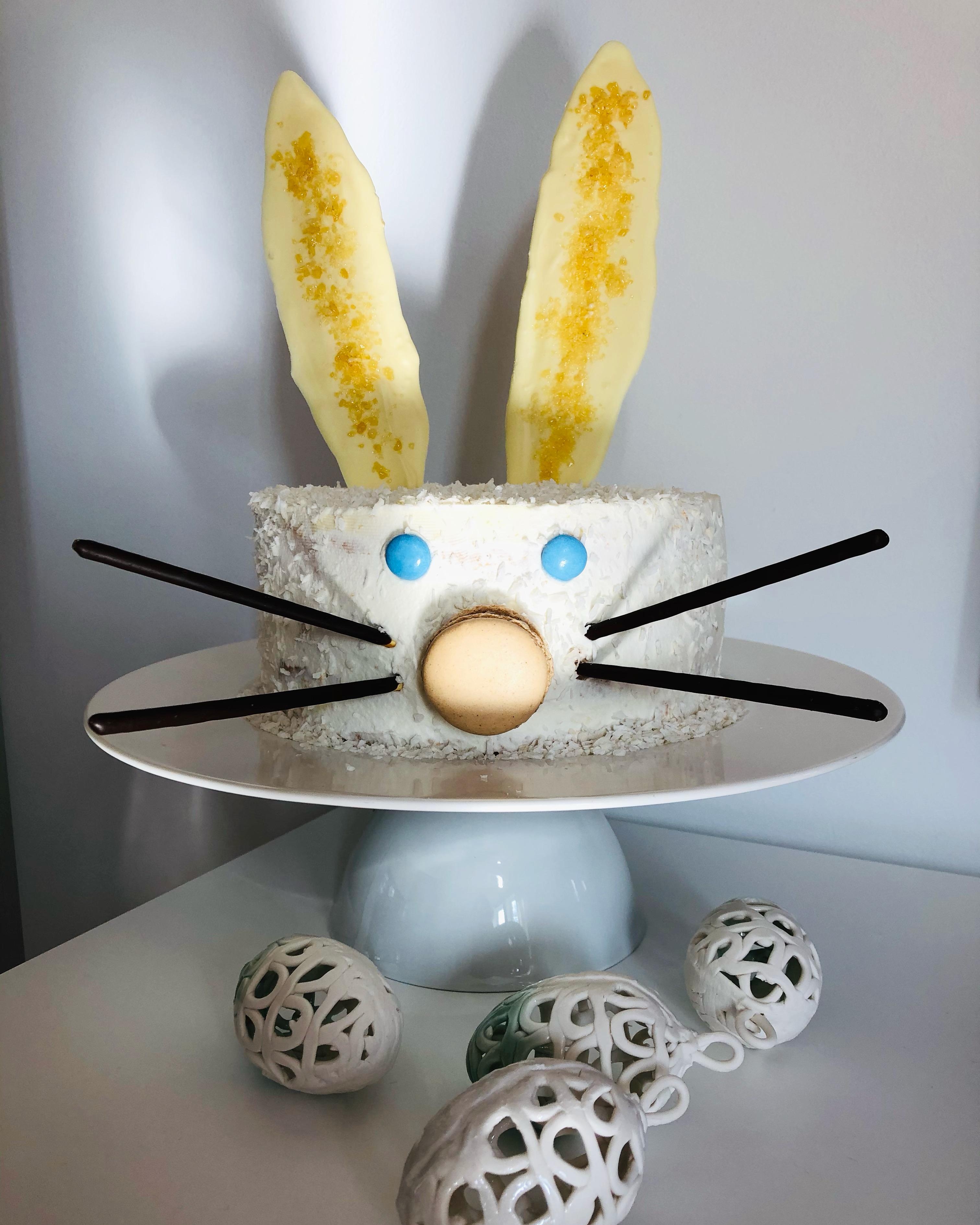 Frohe Ostern, ihr Hasen 🐇🐣! #ostern #torte #backen #couchliebt 