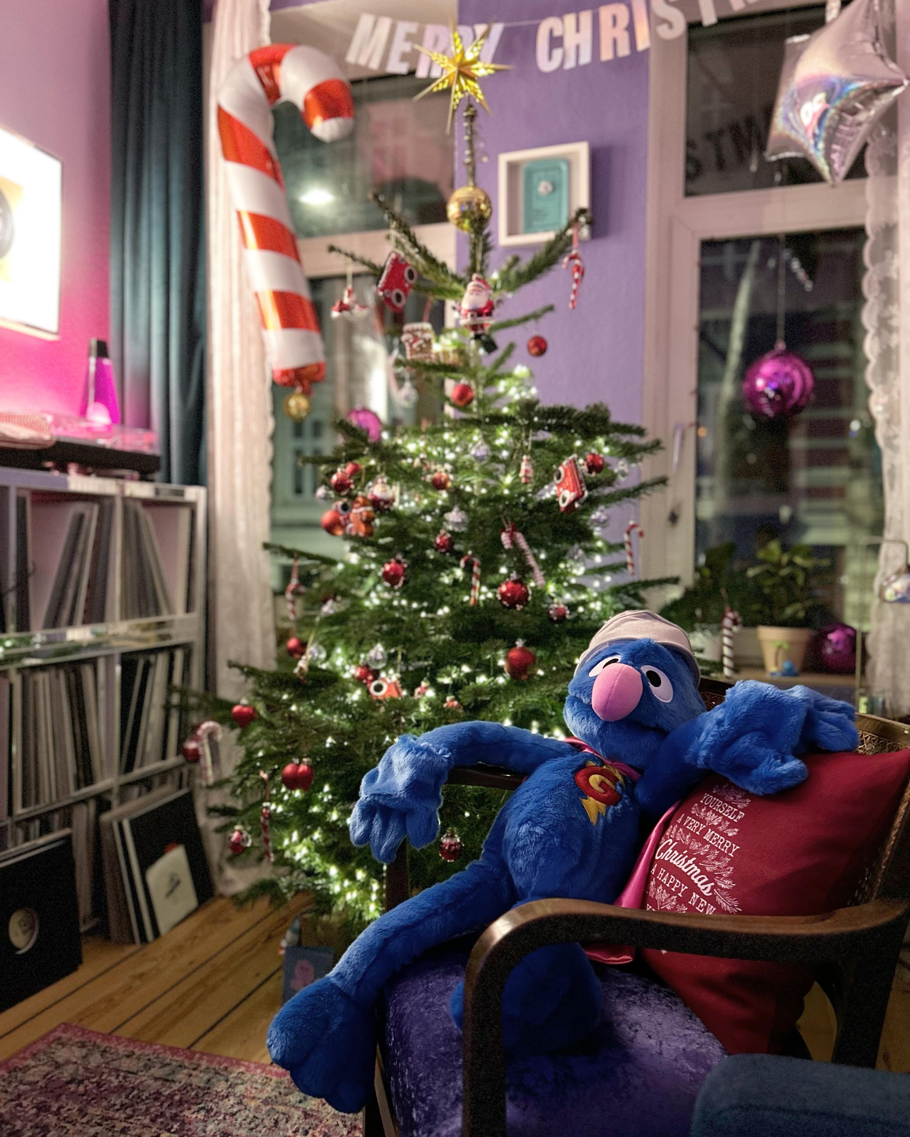 Frohe Weihnachten von SuperGrobi 🎄 #xmas #weihnachten #weihnachtsbaum #weihnachtsdeko