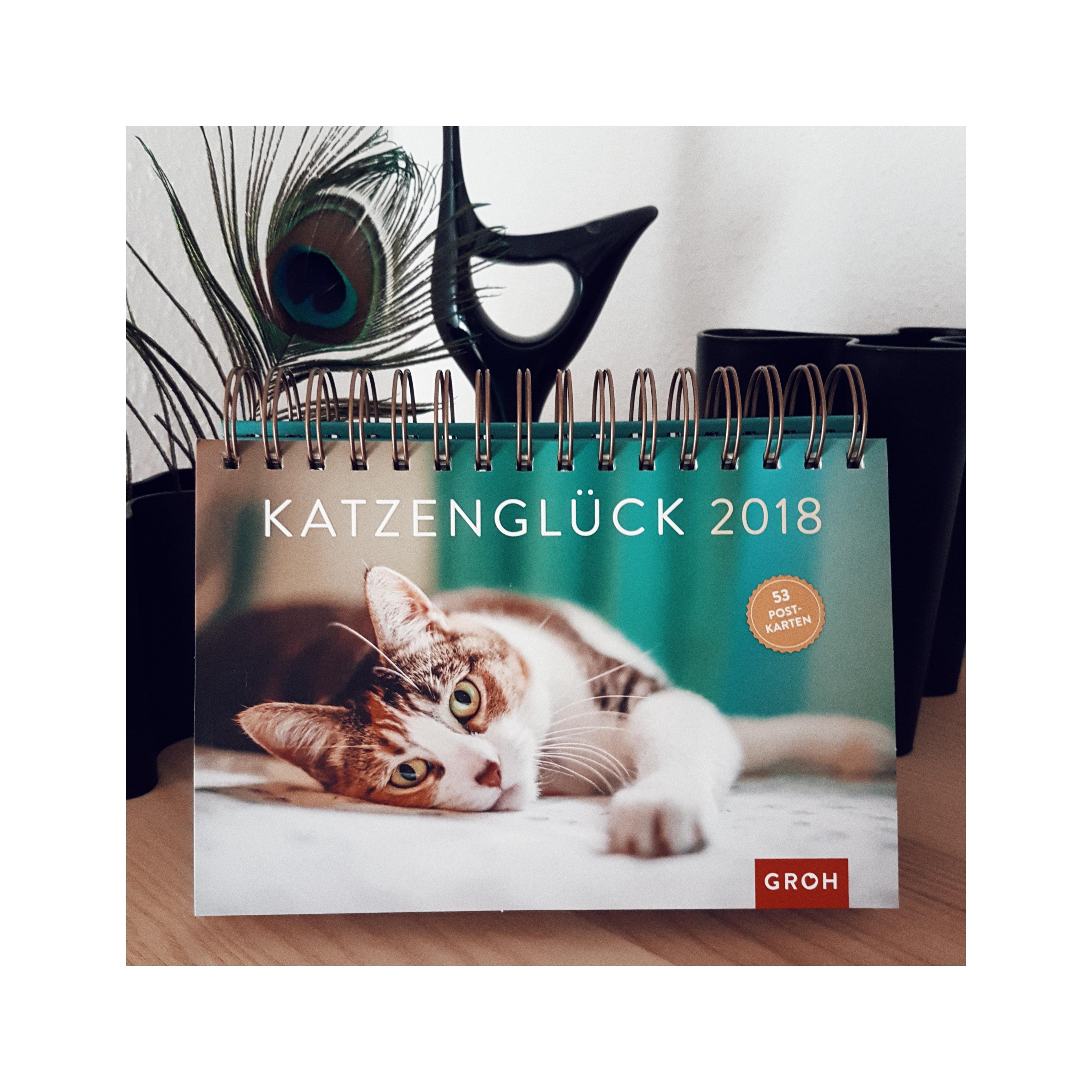Frohes neues! Bin wieder da!
#2018 #kalendar #tischkalendar #katzenliebe #grohverlag