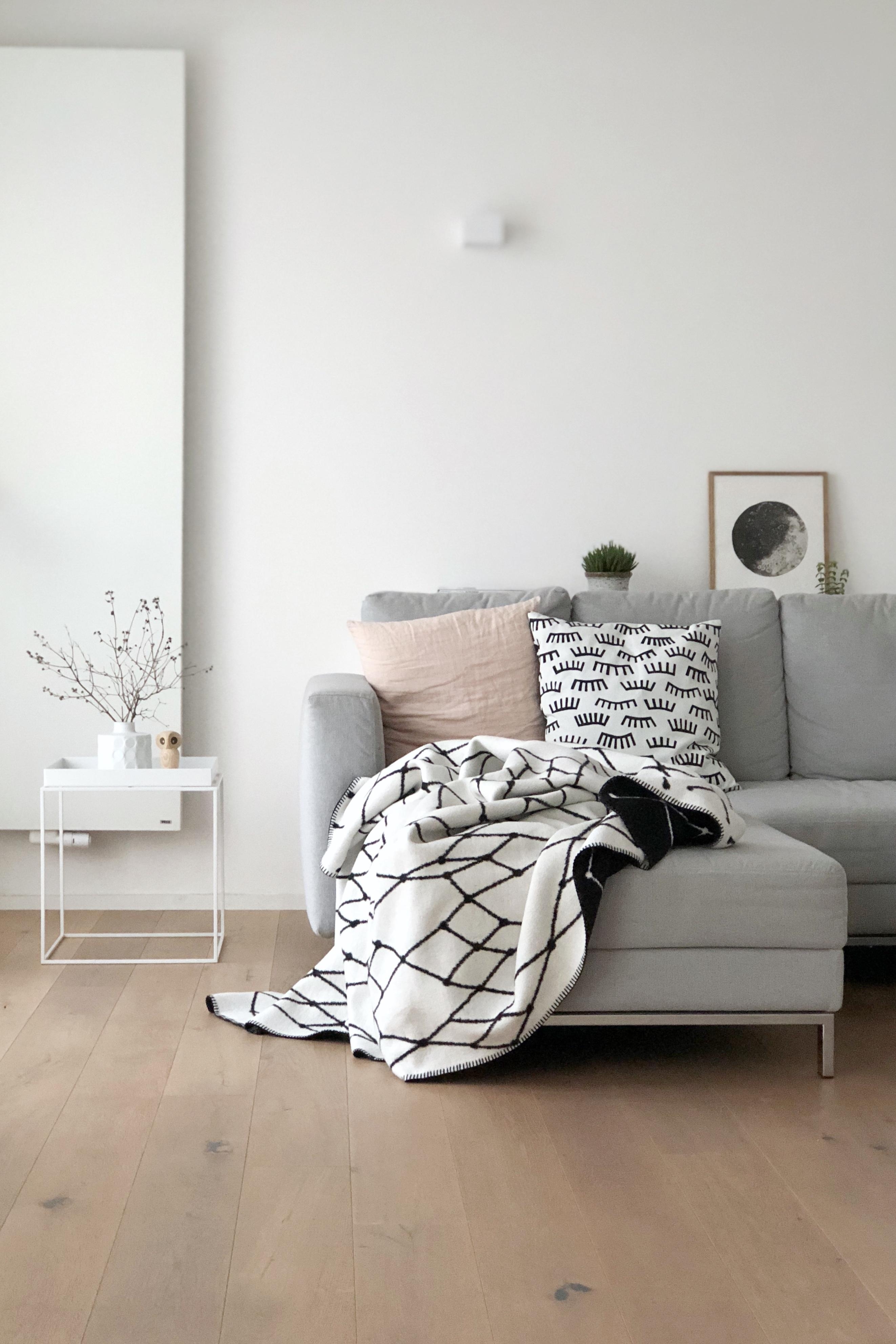 #frühling #wohnzimmer #schwarzweiß #hygge #minimalistisch #pastell