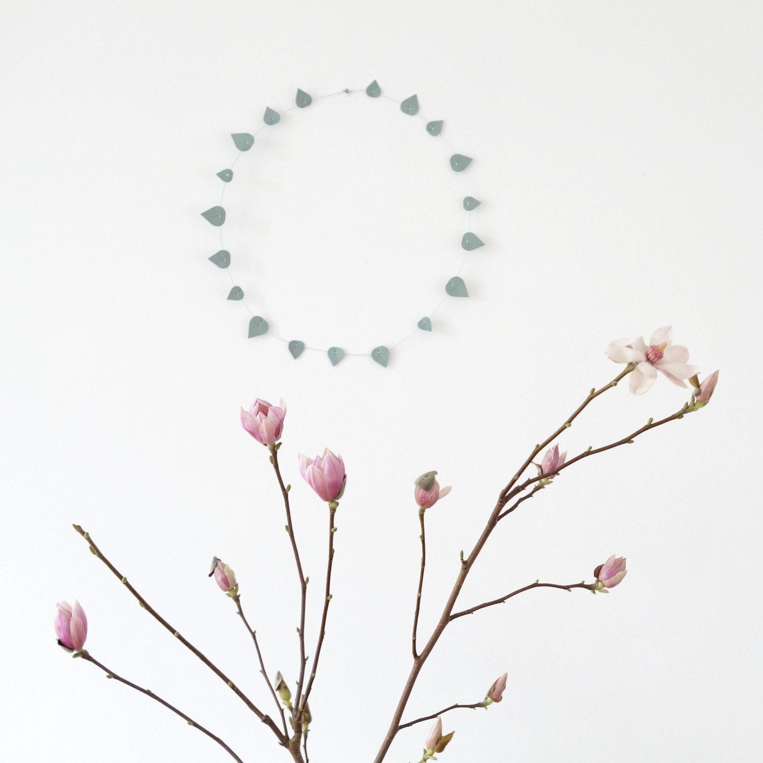 #frühlingsfarben #frühlingsgefühle #magnolien #papierdesign #salbeigrün #juriannematter