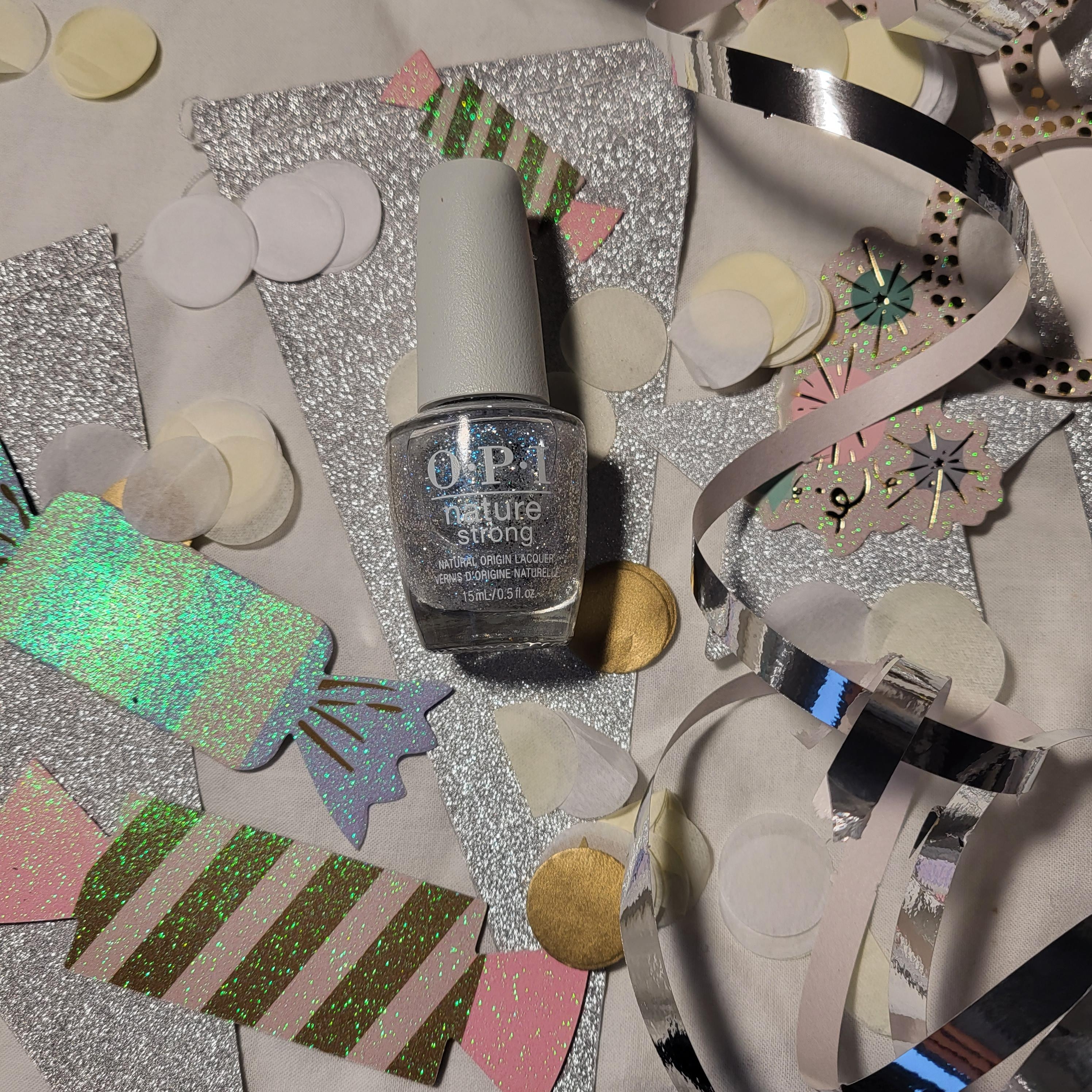 Für 2024 mehr Glitter! 🥳 #Silber #Silvester #2024 #nagellack