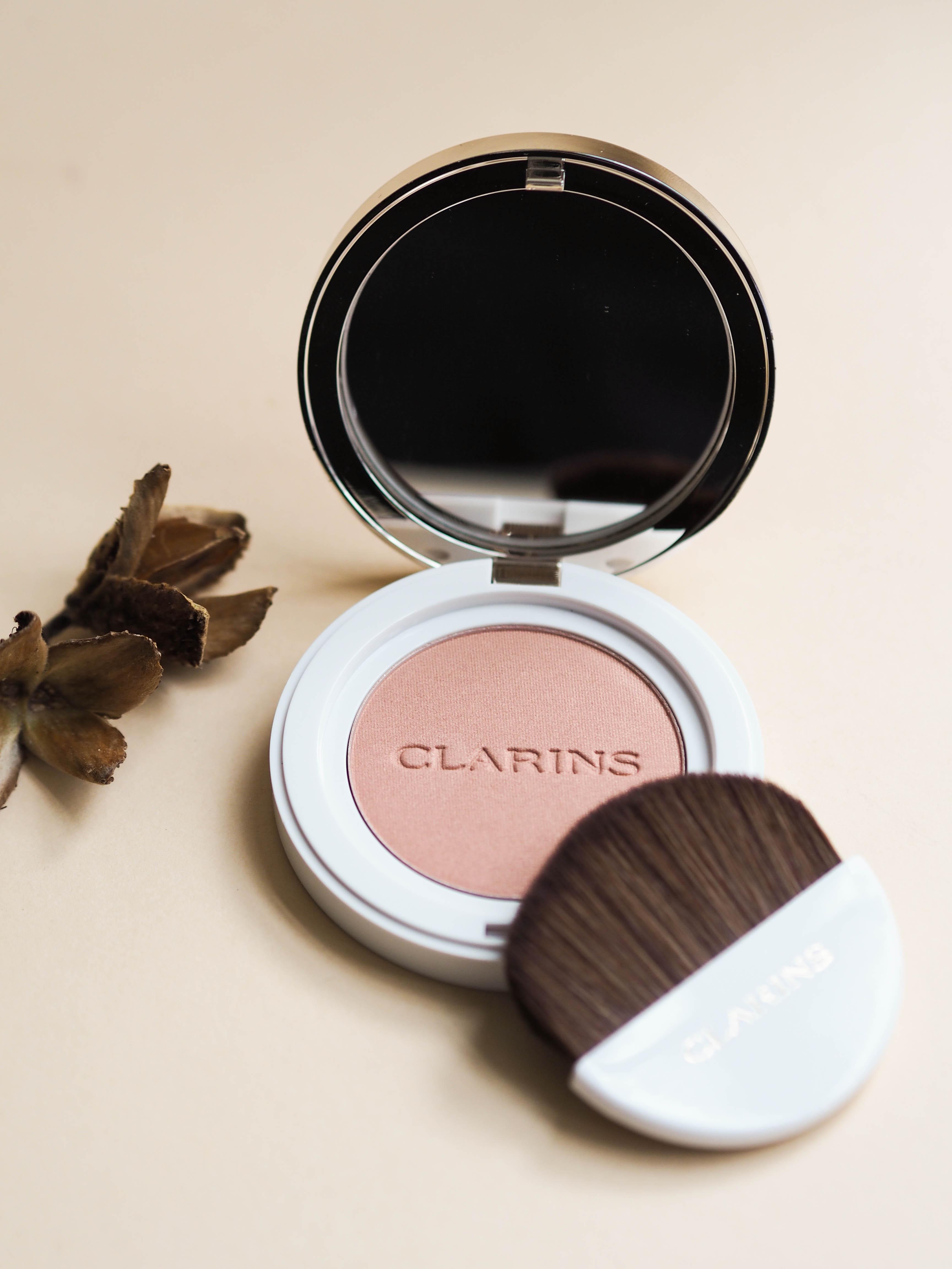 Für rote Bäckchen: Der warme Traum-Ton "Cheeky Boom" ist unser Herbst-Favorit von Clarins #beautylieblinge #clarins