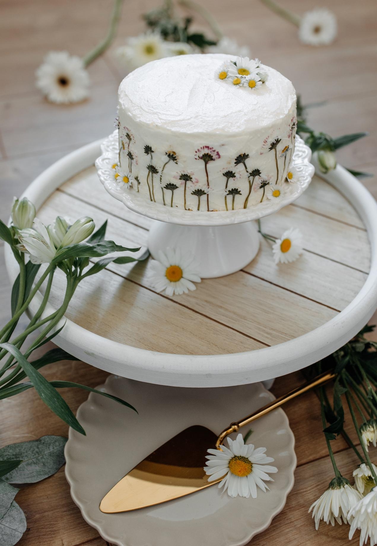 Gänseblümchen gefällig? #torte #cake #couchliebt #bohostyle #kuchen #natur #greenliving