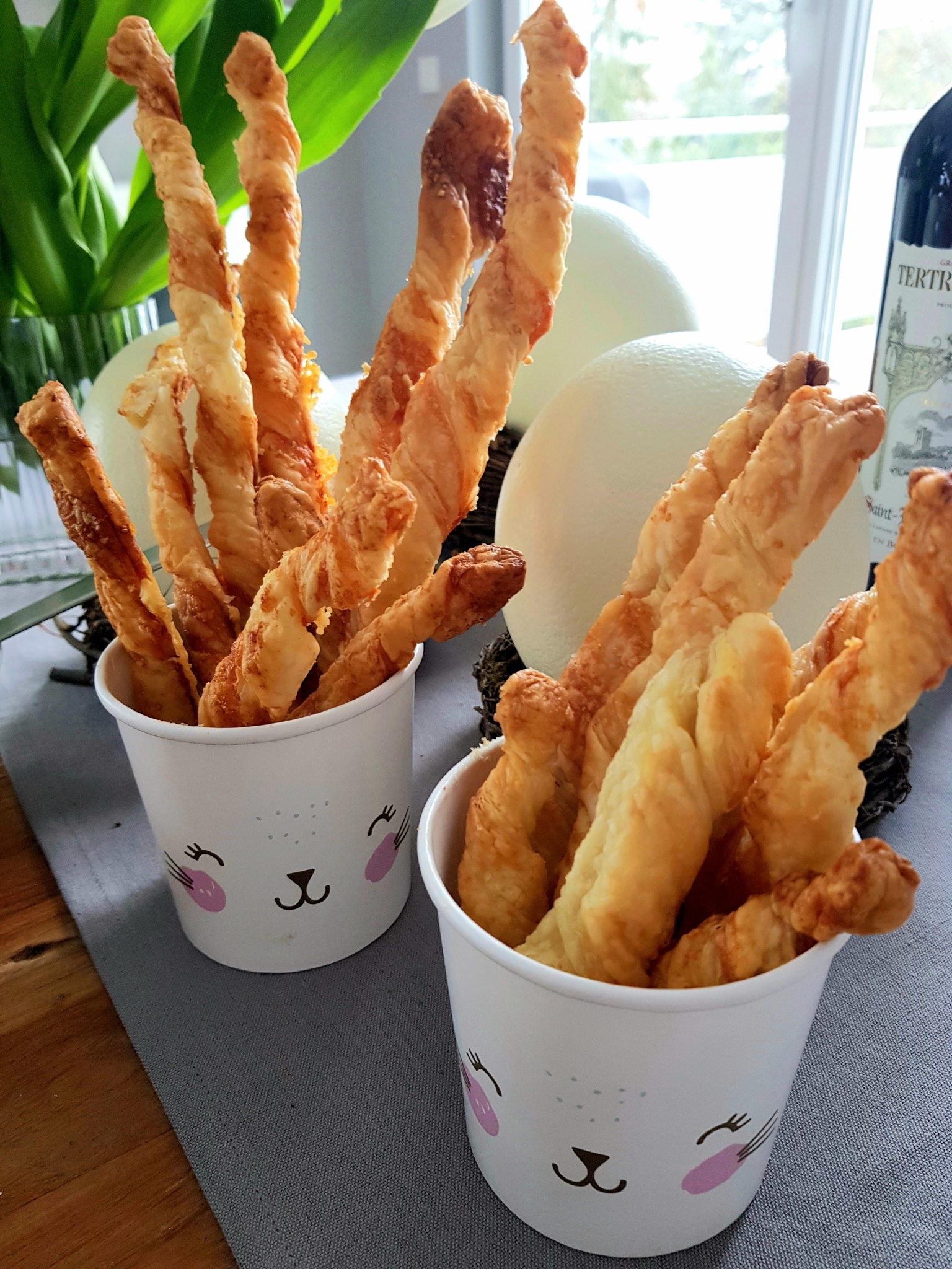 Ganz einfach, sehr lecker: Blätterteigstangen mit Pa...