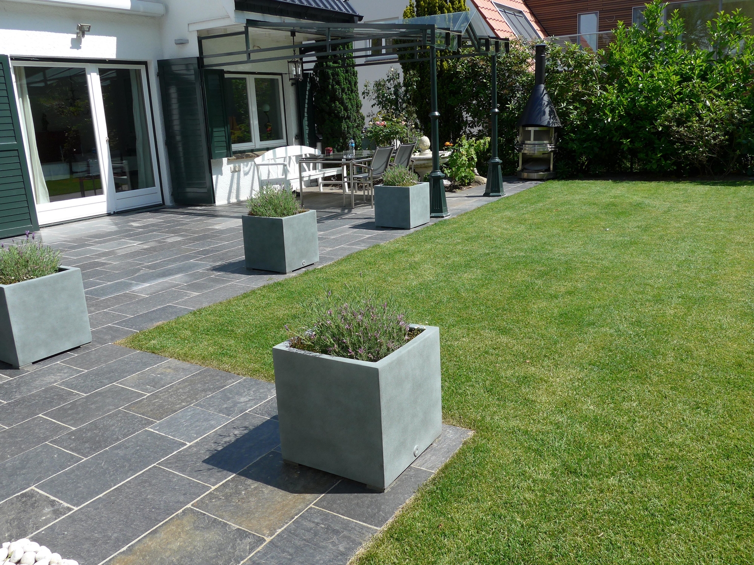 Garten in Pinneberg Moderrn, geradlinig, klare Form...