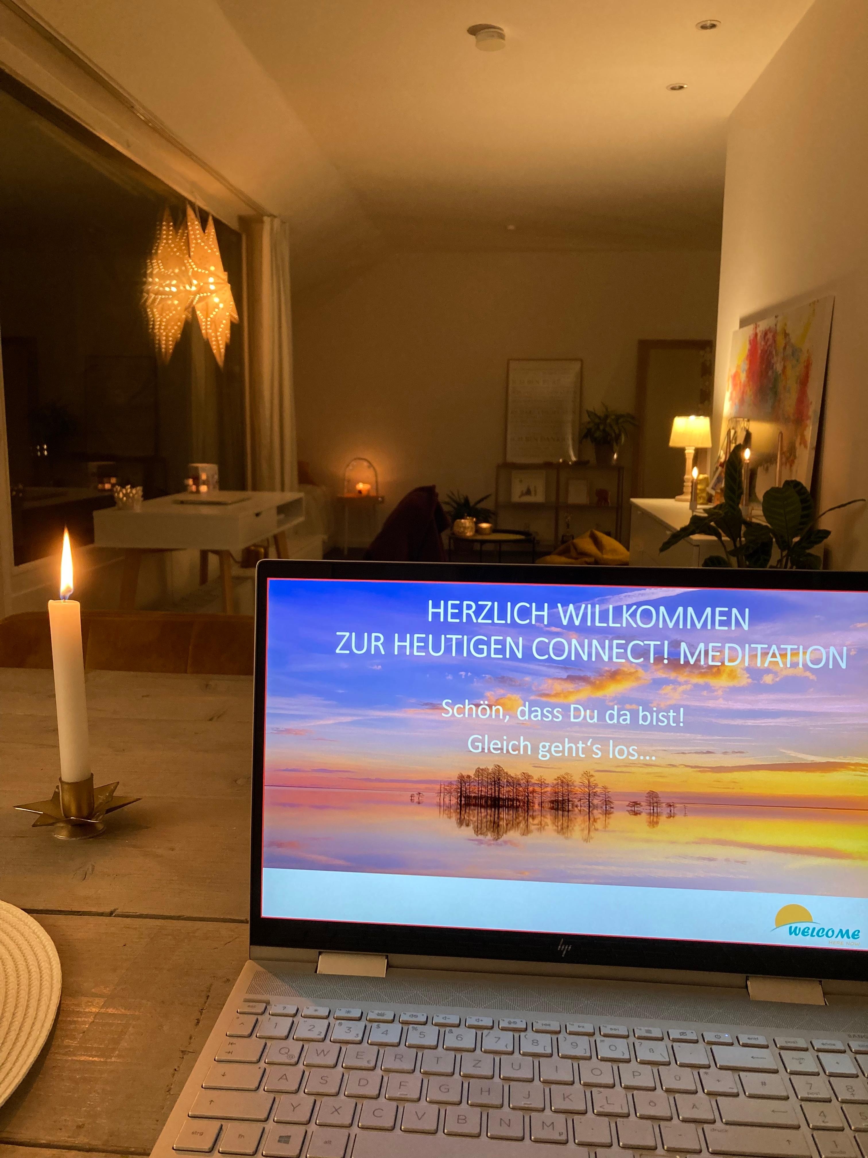Gemeinsam meditieren | jeden Mittwoch kostenlos online 🧘‍♀️ 
👉🏻 www.welcome-here-now.de

#cozyhome #welcomeherenow 