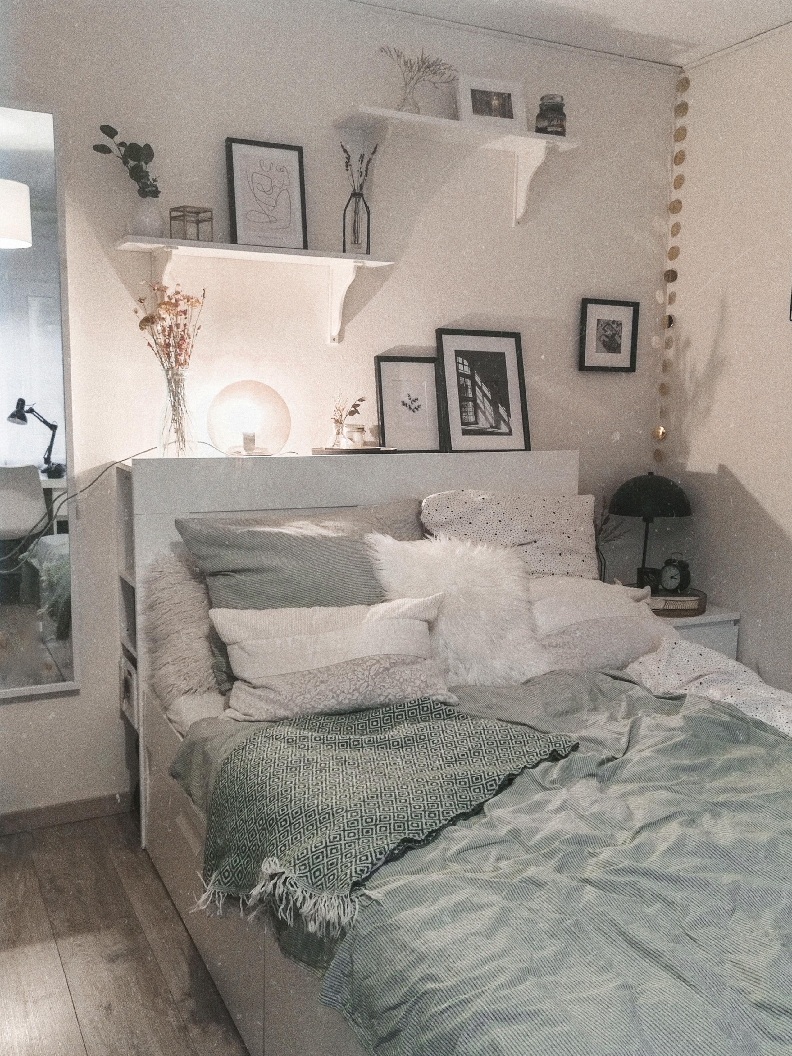 Gemütliches Schlafzimmer bei den ungemütlichen Tagen! 🍂✨ #Schlafzimmer #livingchallenge 