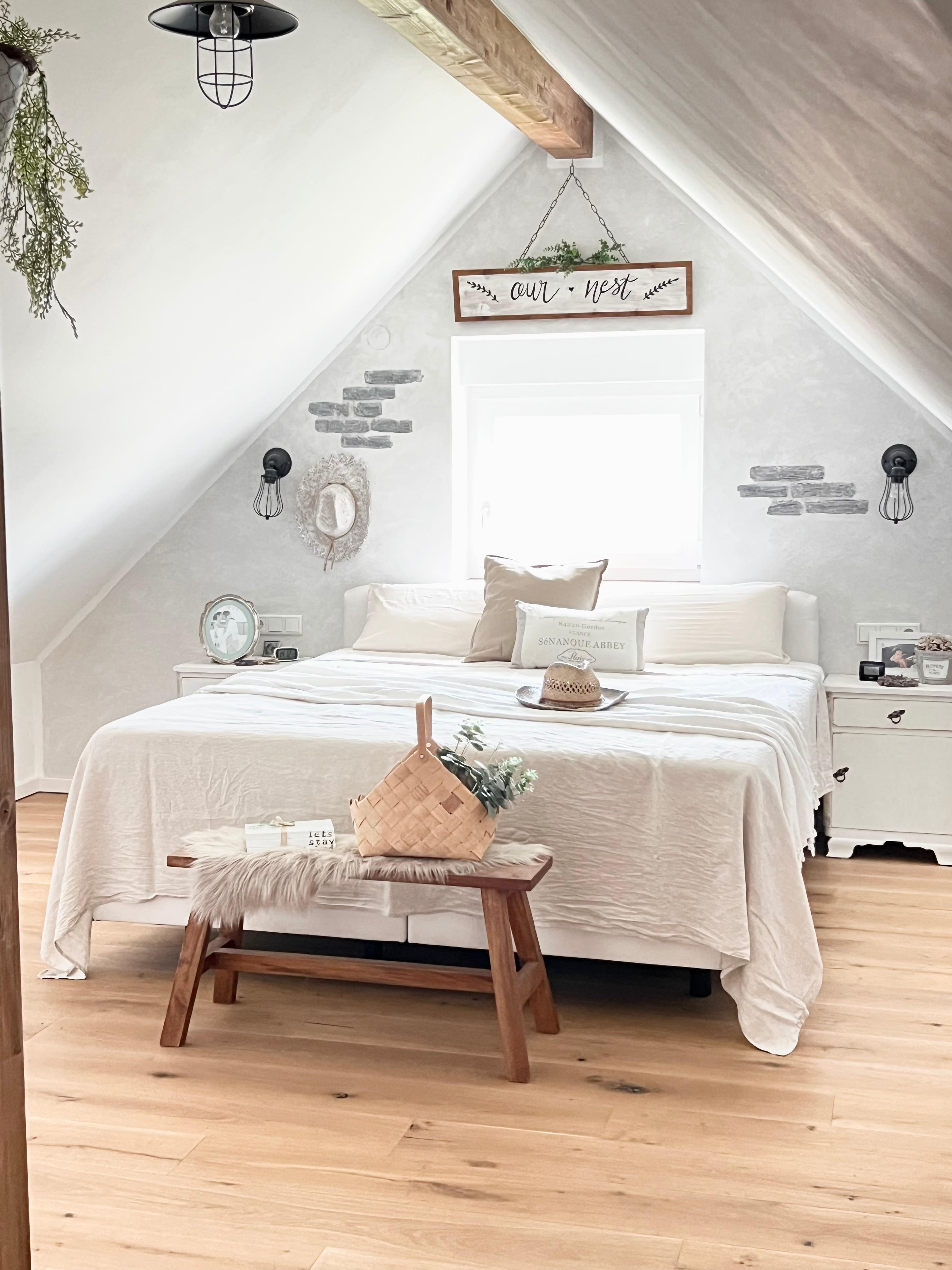 Gemütliches sommerliches Schlafzimmer im Boho Style 🥰
#couchstyle #boho #vintage #cozy #bedroom #schlafzimmer #sommer