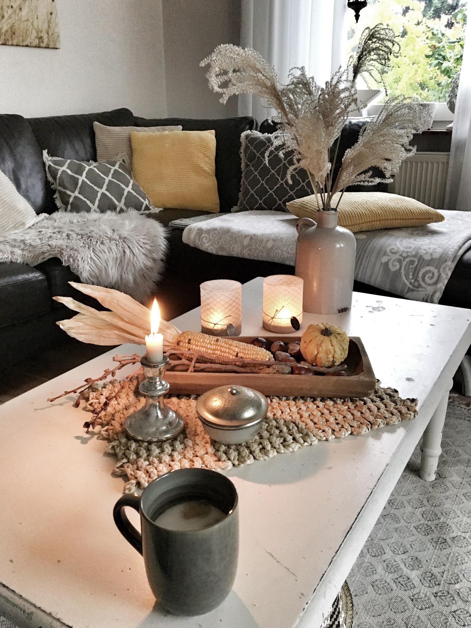 Gemütlichkeit 
#cozy#hygge#kerzen#deko#autumn#wohnzimmer