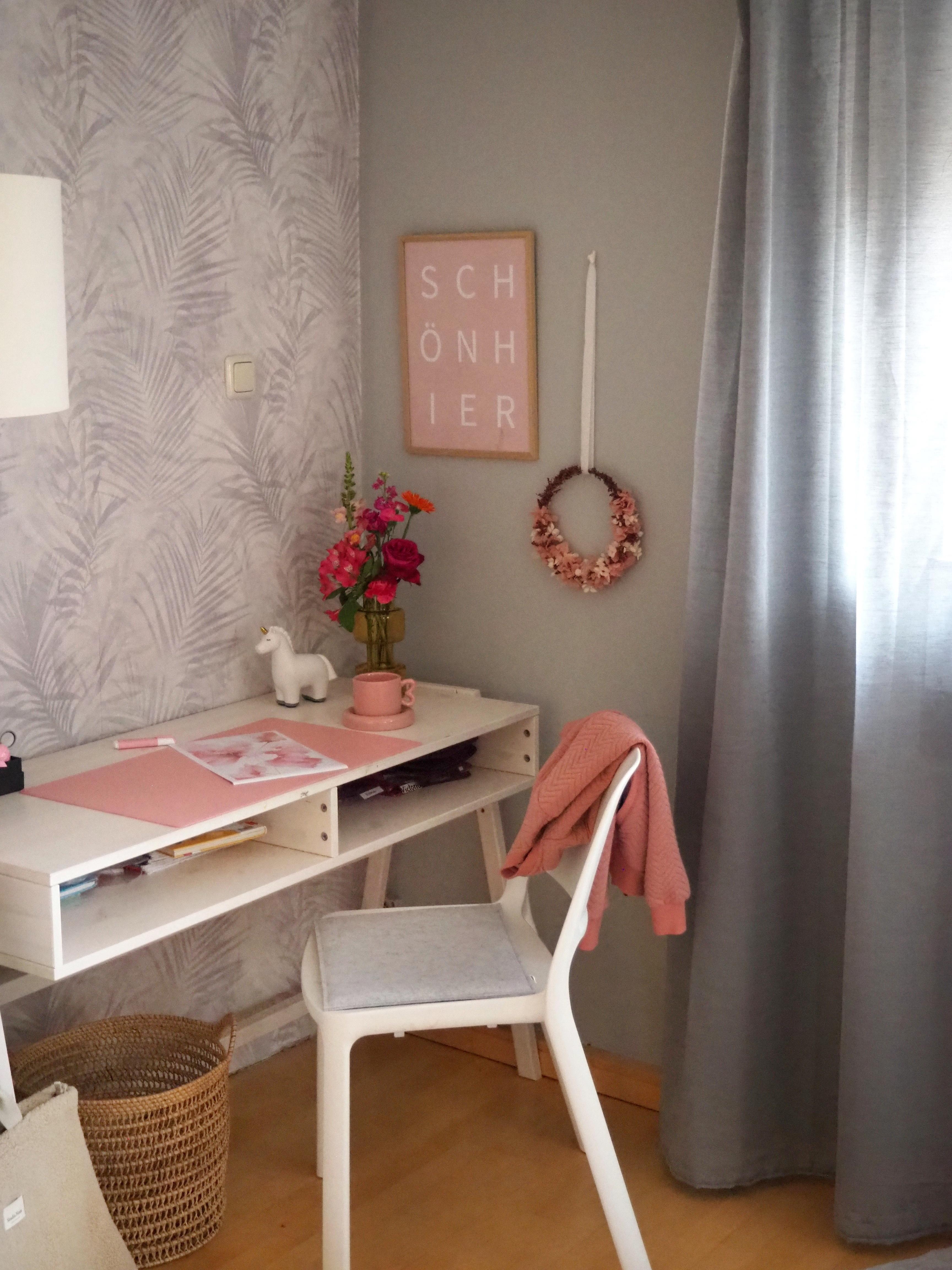 GIRLSROOM #newcolor #wallpaper #grau #rosa #teeniegirl #kinderzimmer #jugendzimmer #interiorinspo