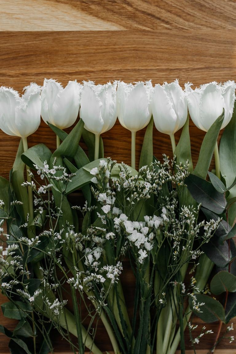 Große Tulpenliebe <3 #tulpe #ostern #tulpen #blumenliebe #freshflowerfriday #couchliebt #weiß #bouquet #landleben #cottage