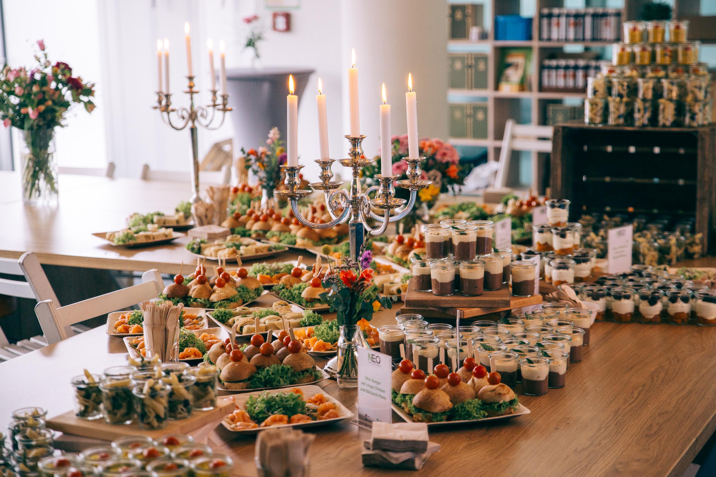 Großzügige Tische für jeden Anlass #esstisch #massivholztisch #küchentisch ©Pickawood GmbH