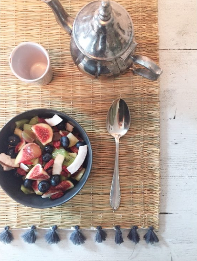 Guten morgen!

#frühstück #derperfektestart #foodlove #reisesouvenirs #obst #gesund #details #oriental
