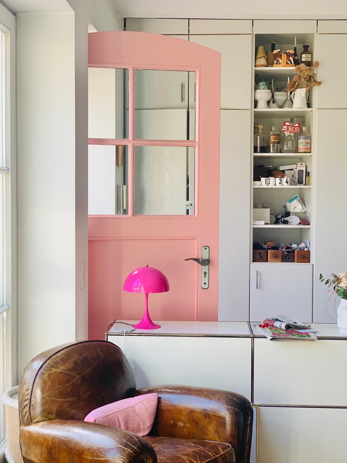 Habe kurzerhand unsere Eingangstür in Mylands My Pink House gestrichen und ich habe jeden Tag Frühlingsgefühle. 🌸