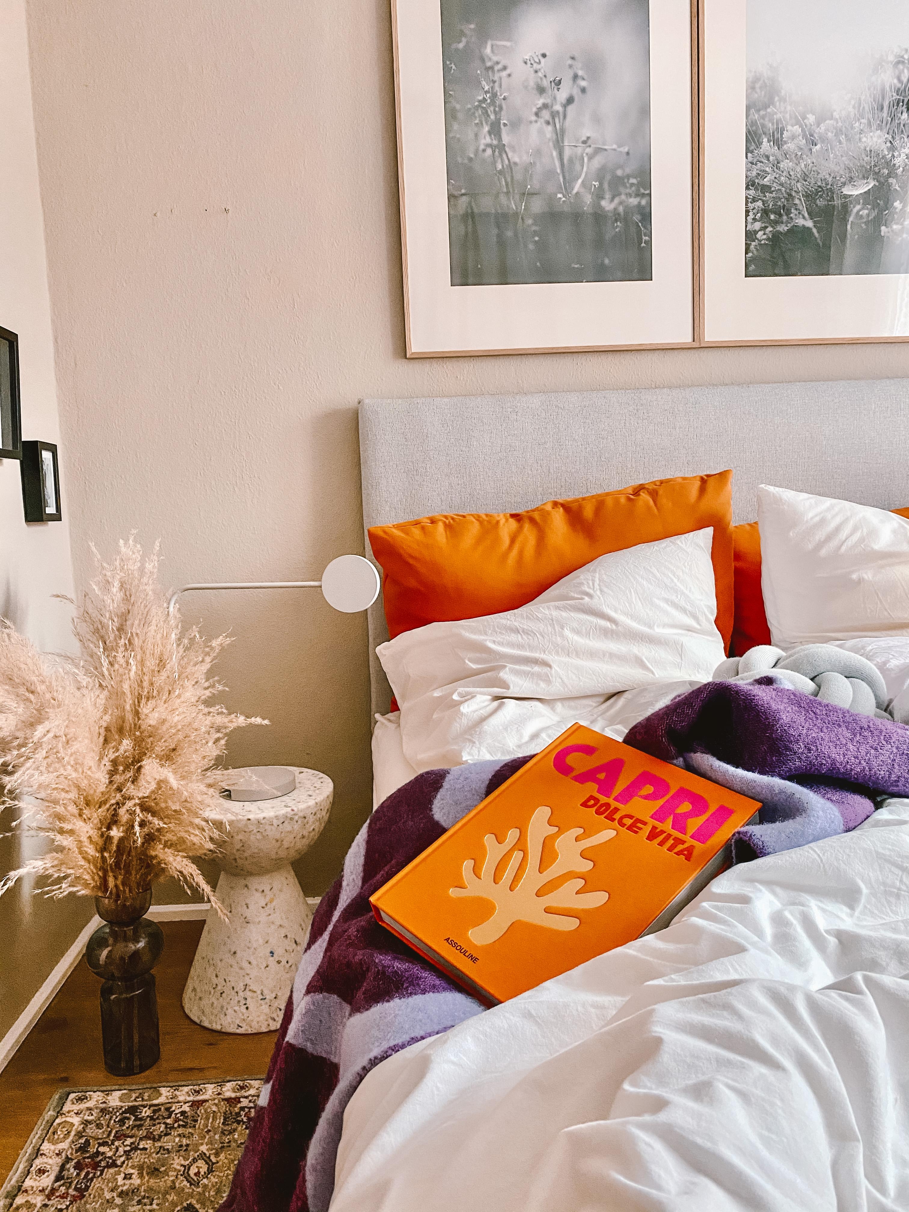 Habt einen tollen Start in die Woche! 🧡💜 #farbenfroh #bunt #orange schlafzimmer #gemütlich #farbe