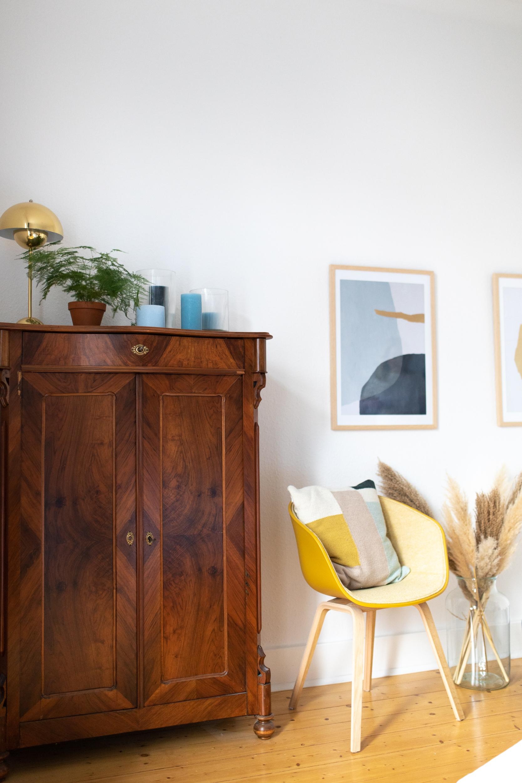Habt ihr auch Vintage Möbel in eurem Zuhause, die euch an jemand bestimmten erinnern? 

#interior #vintagemöbel 