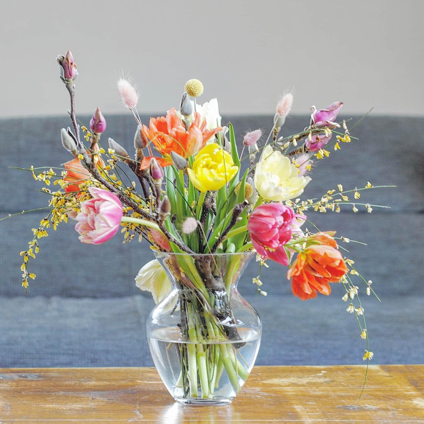 Hallo du schöne Tulpenzeit💐
#flowers #tulpen #couchliebt #couchstyle #skandistyle 