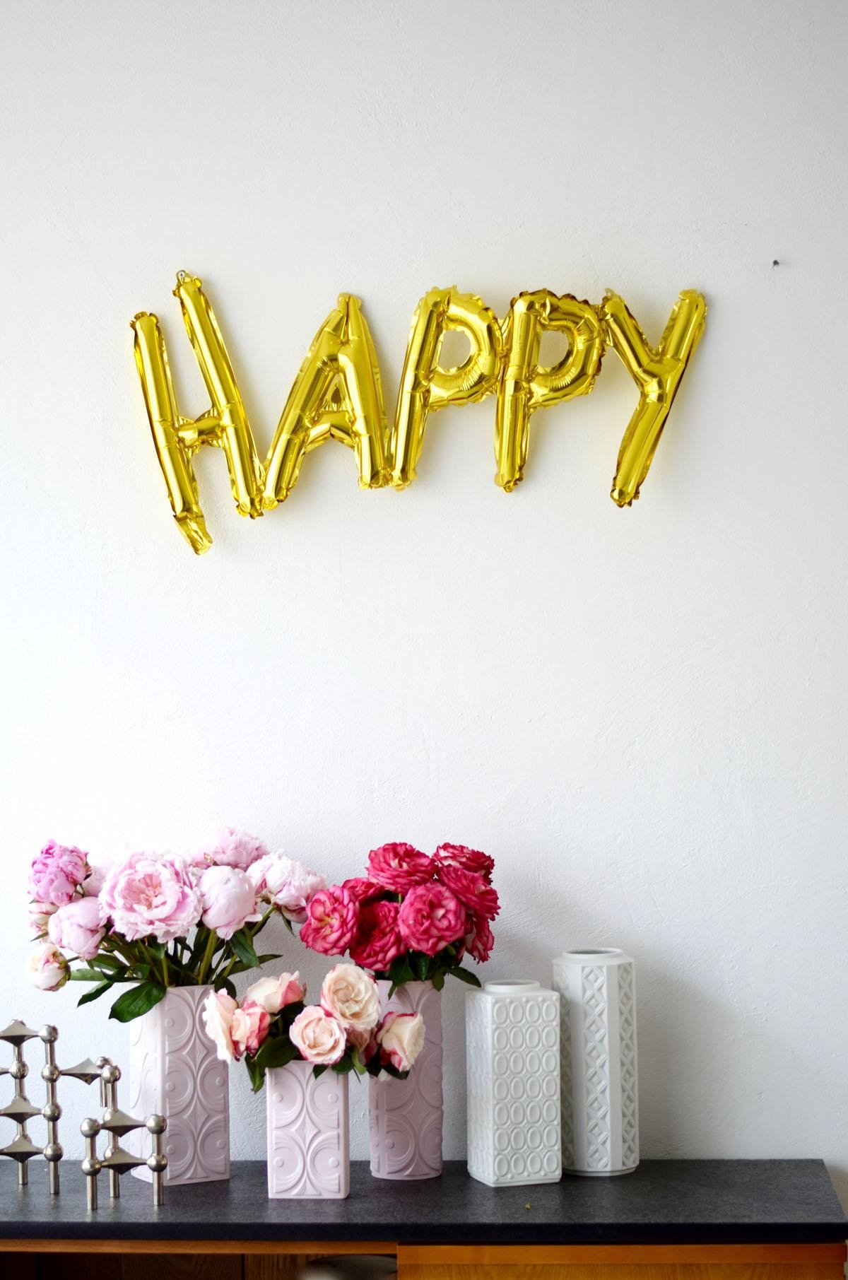 HAPPY!
#happyfriday #schonwiederpfingstrosen #blumenliebe #vintagevasen #midcentury