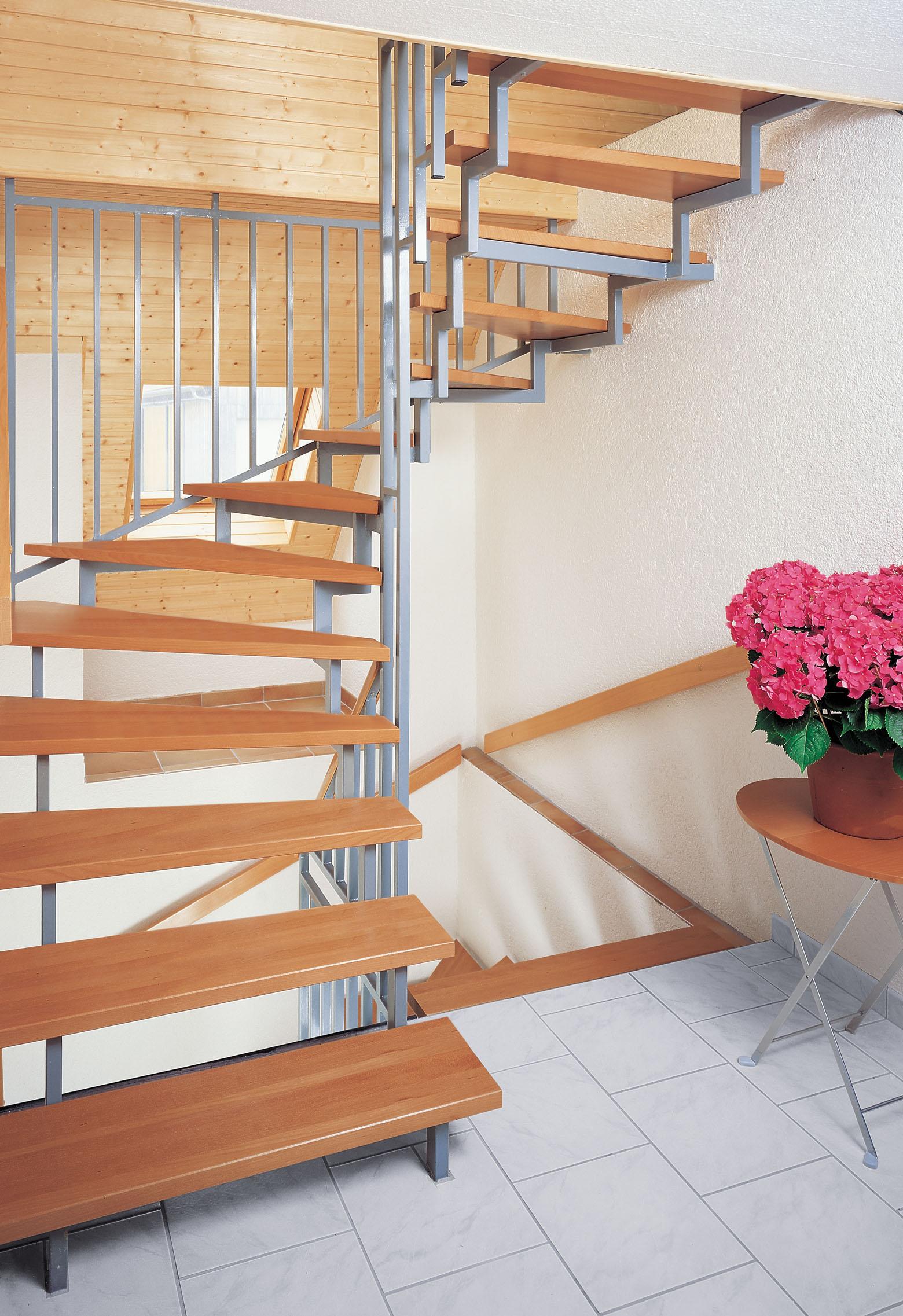 Harfentreppe, 1/2 gewendelt #treppe ©Fuchs-Treppen