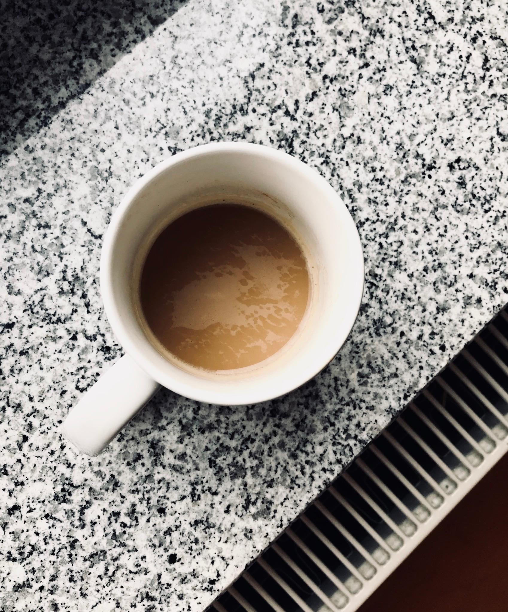 Have a break, have a coffee! 🖤
#kaffee #coffeelover #pause #granit #fensterbank #lieblingsgetränk 