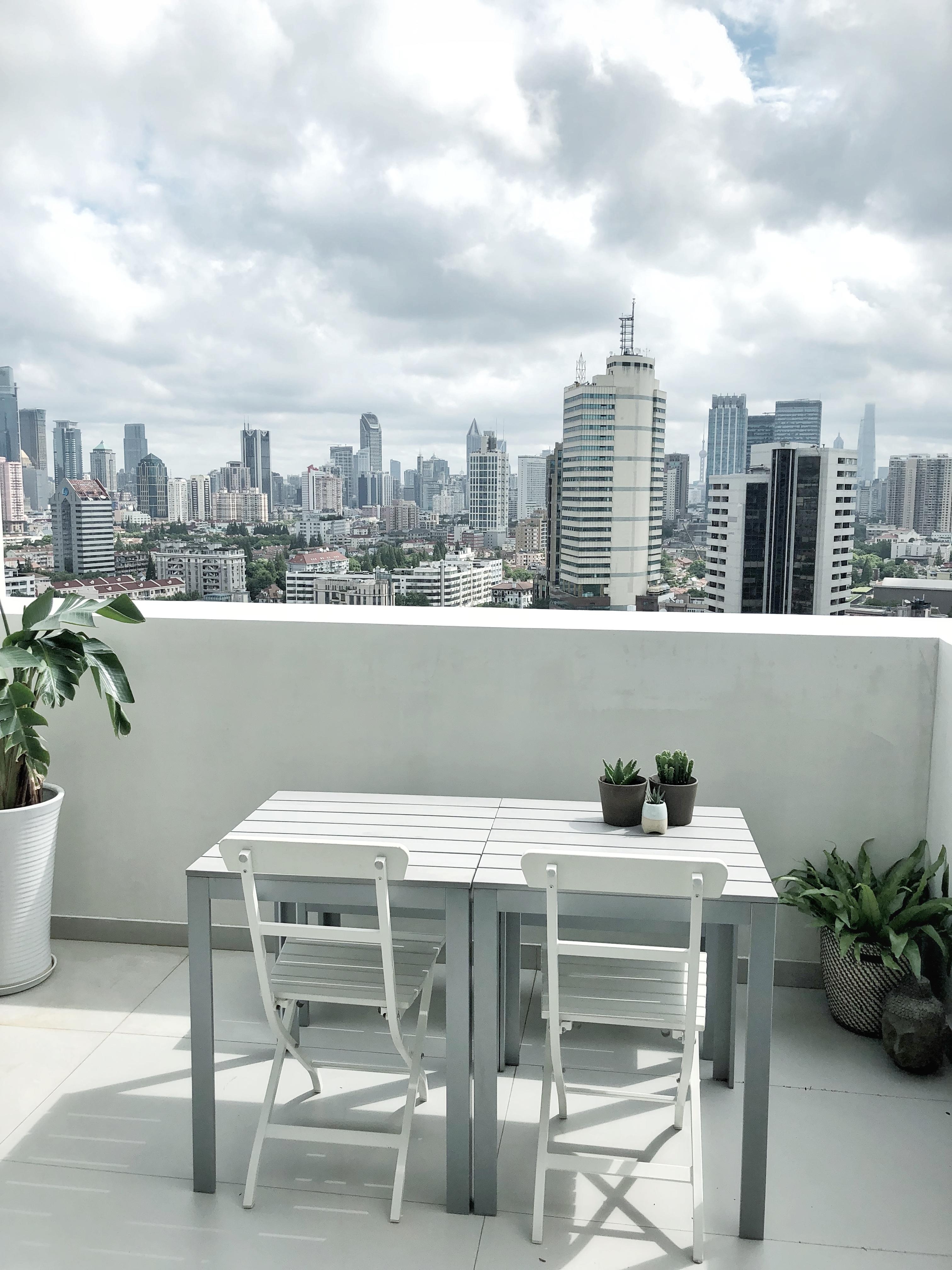 Hello from the other side!
#china#shanghai#urbanjungle#whitehome#whiteinterior