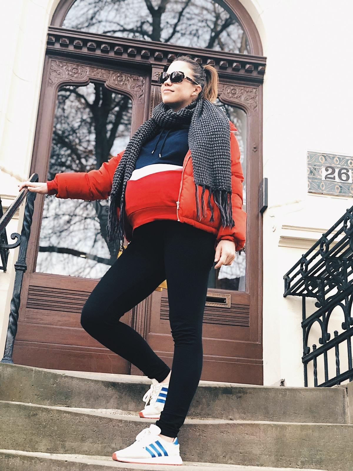 Hello Sunshine 😎 #ootd #pregnant #babybump #colourful #springlook #outfitoftheday #sneaker