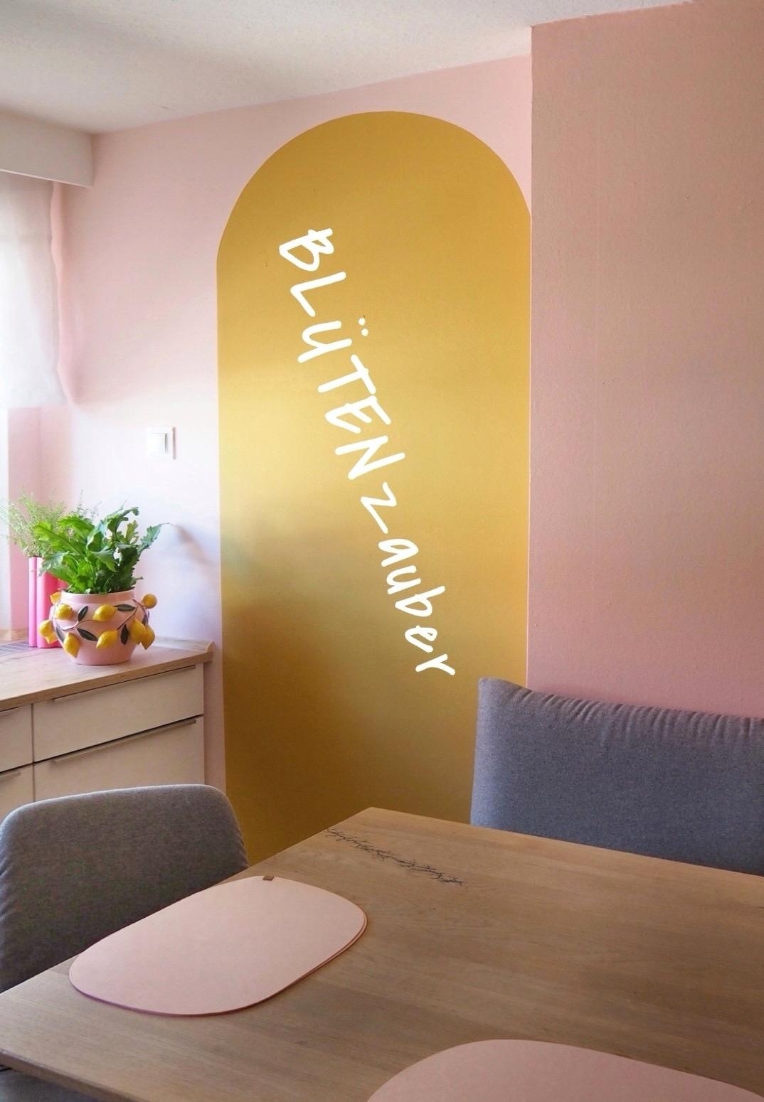 HELLO.YELLOW #wallart #wandfarben #gelb #goodvibes #colourfulhome