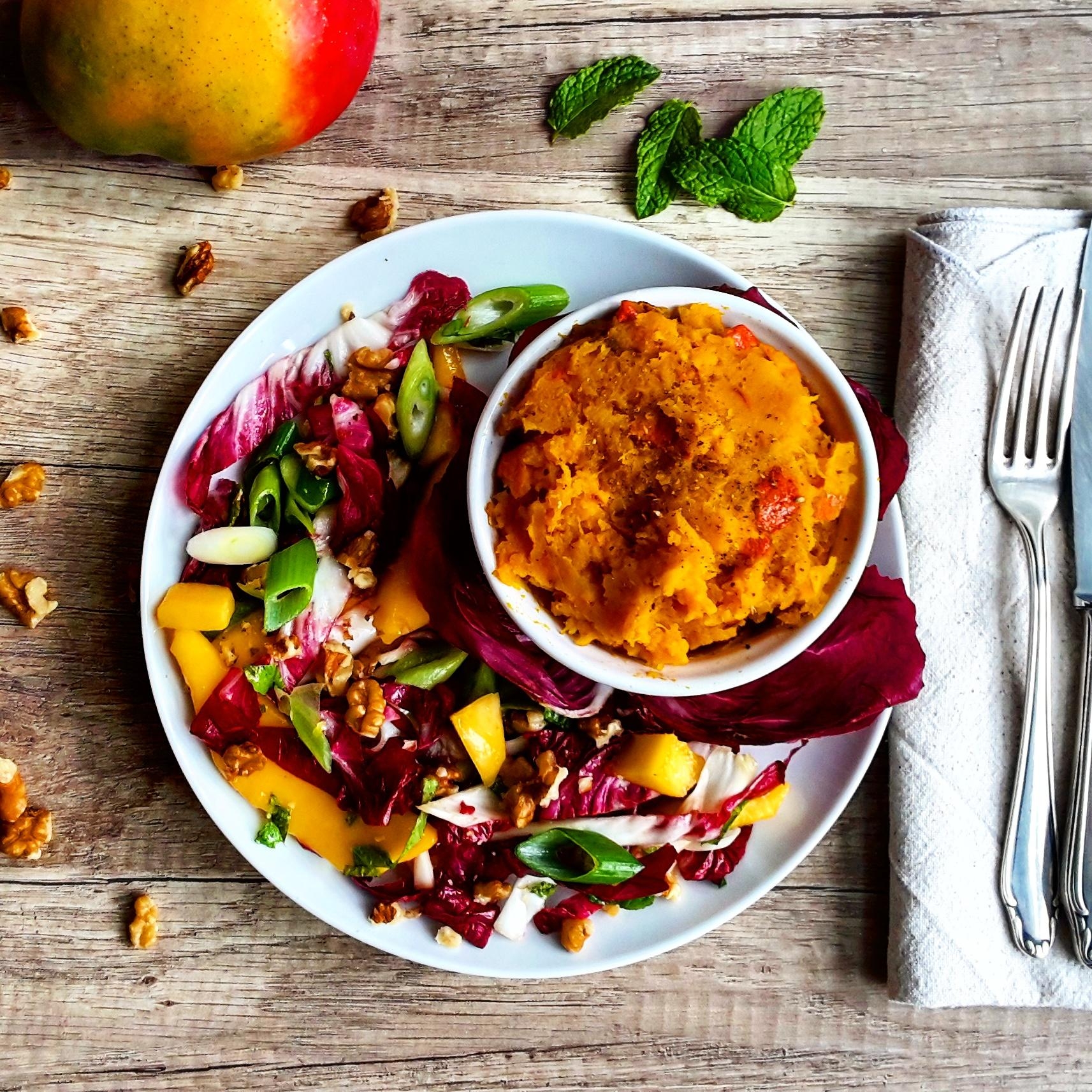 Herbst-Throwback mit Mango-Radicchio-Salat und Süßkartoffelstampf #foodchallenge #foodie