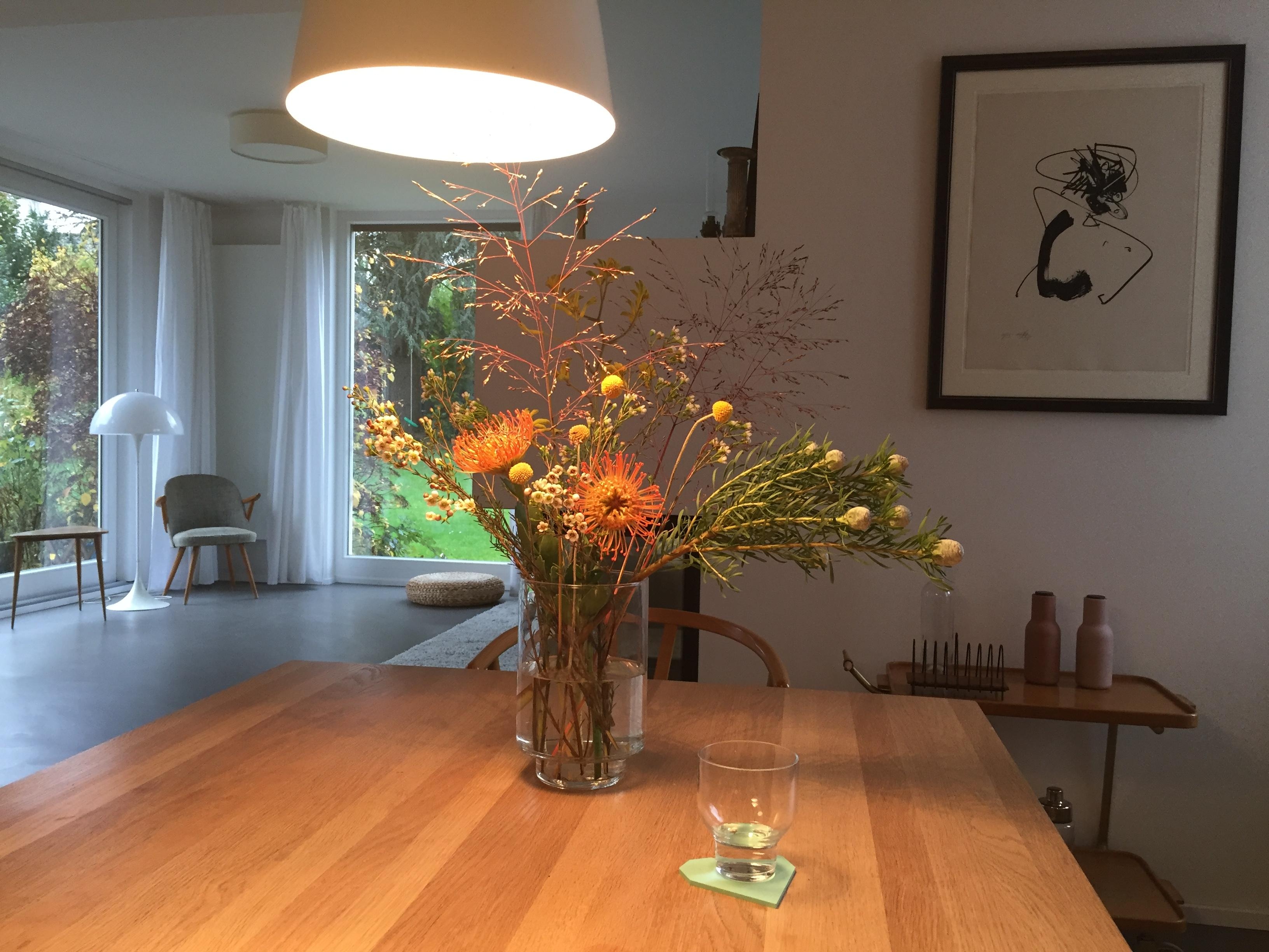 Herbstblumen 
#vintage #nordichome #hygge #interiorlove #wohnzimmer