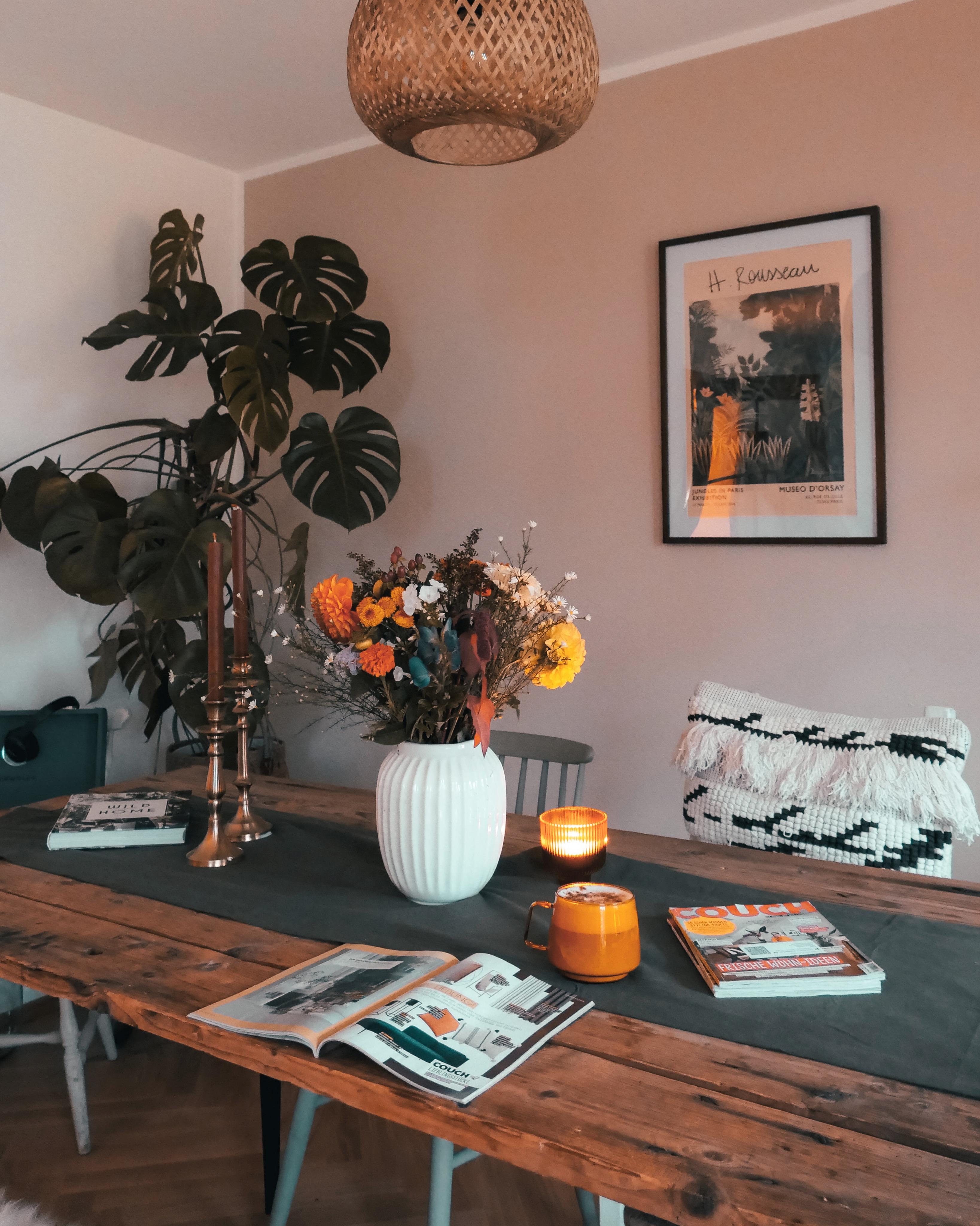 Herbstfeeling 🍁
#blumen #pflanzenliebe #wohnzimmer #esszimmer