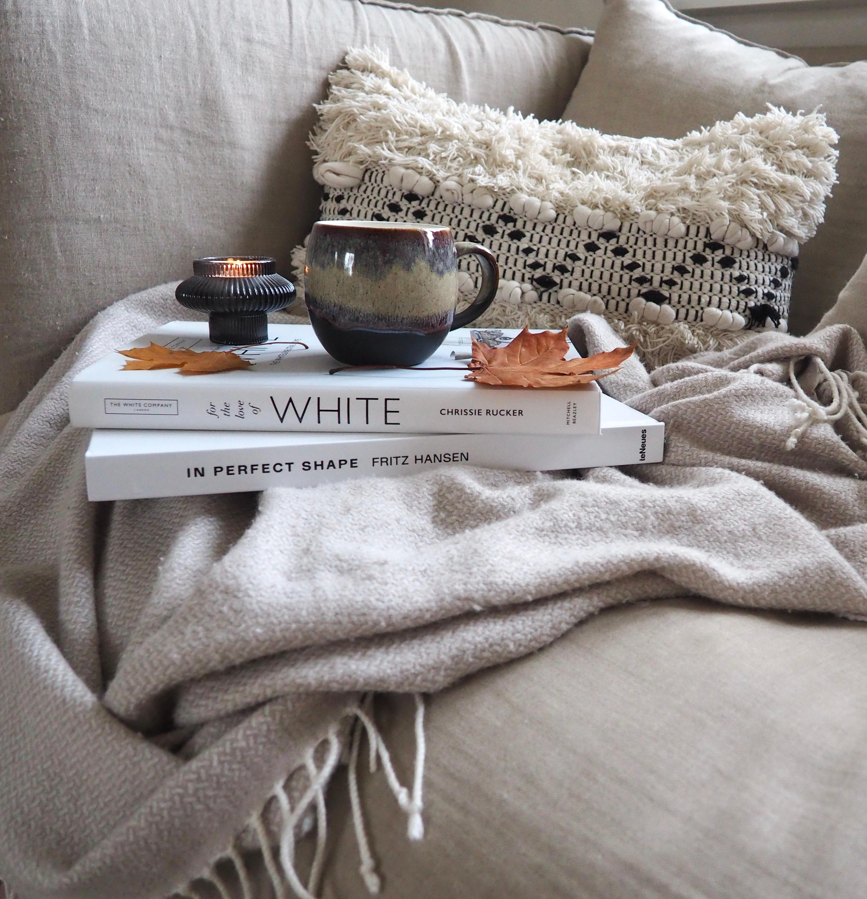 #herbstmoment #tassenliebe #tablebook #cozy #COUCHstyle #couchmagazin