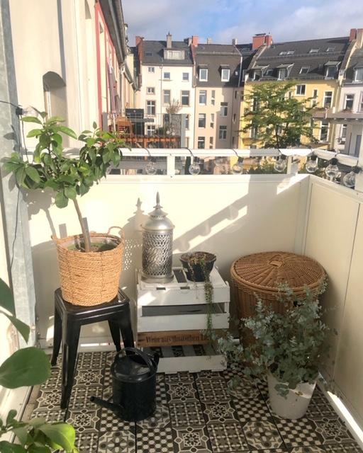 Hi Sonne! ☀️ #balkon #balkonien #hinterhofromantik #view #sun #littleparadise