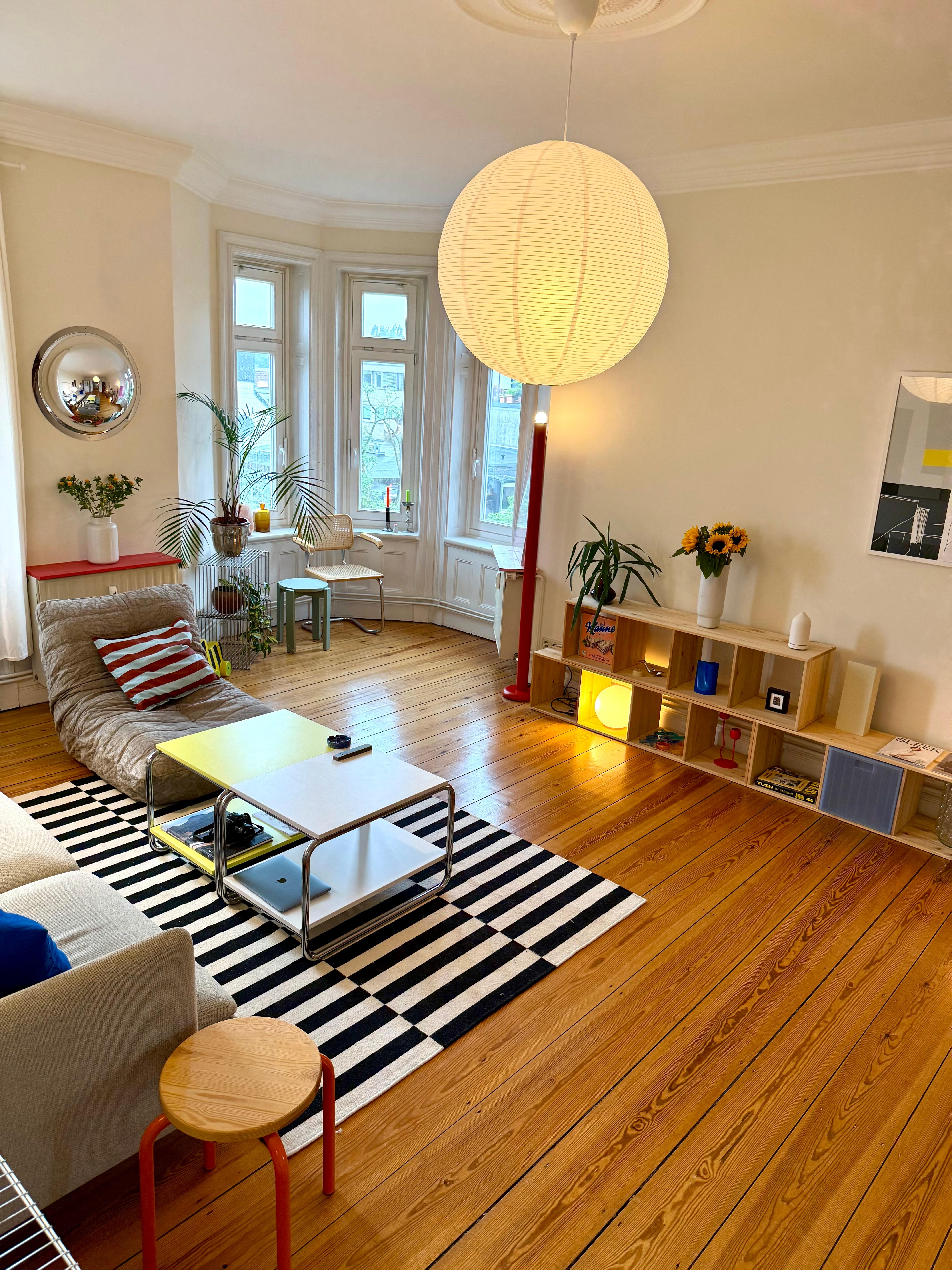 HOME 

#wohnzimmer #bunt #muster 