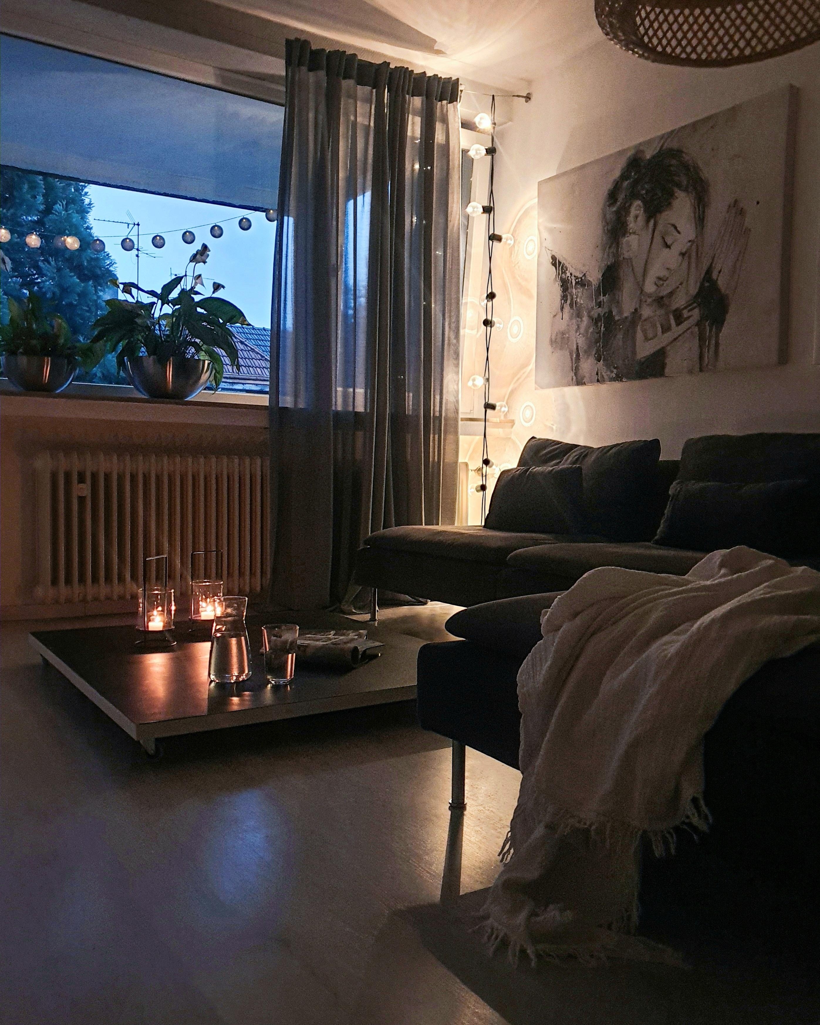 #hygge #livingchallenge #wohnzimmer #sofaecke #kerzenlicht #couch