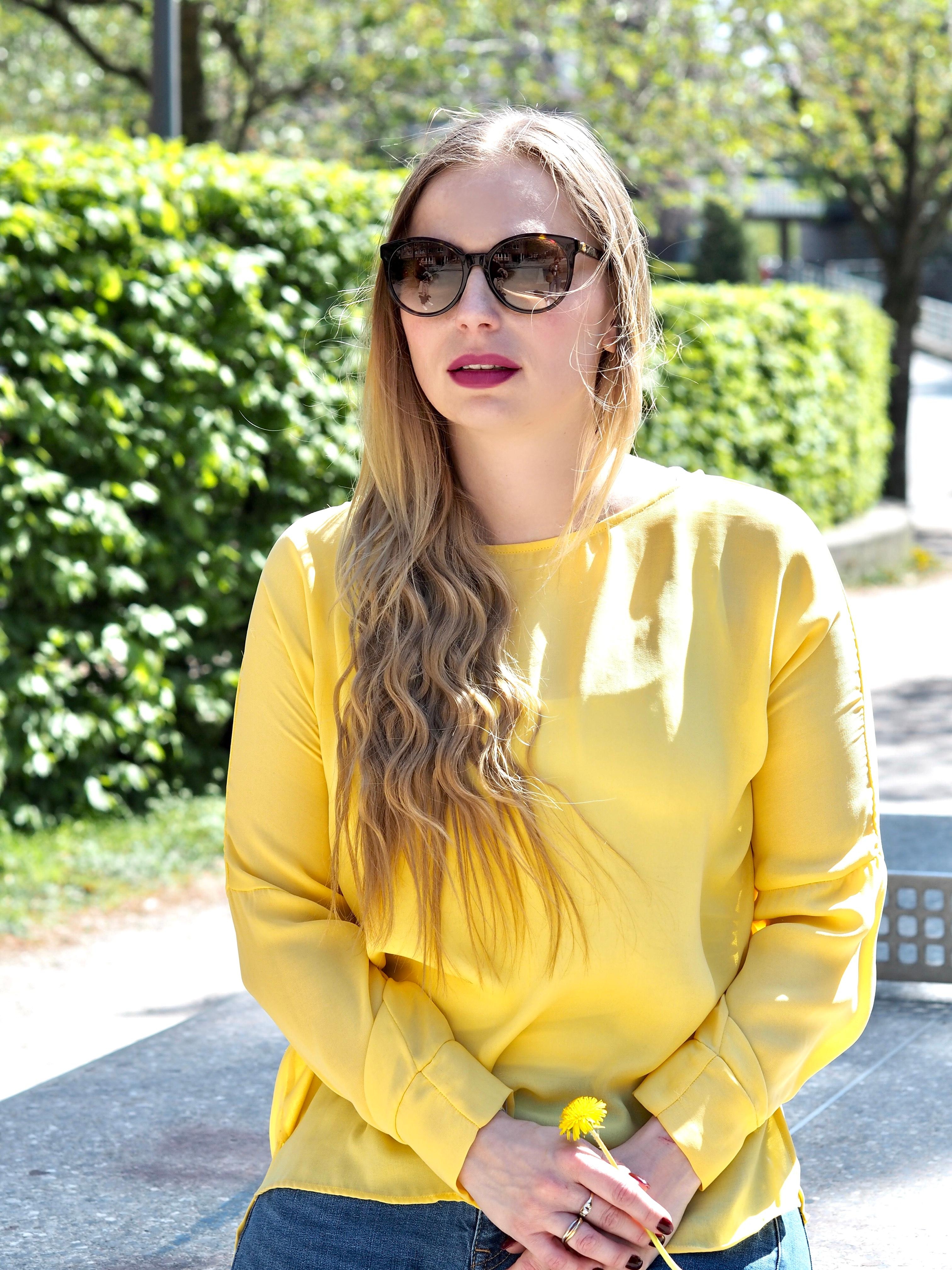 Ich finde, dass die Farbe Gelb sofort gute Laune macht #fashion #ootd #gelb #sommer #sommeroutfit #outfit #sonnenbrille