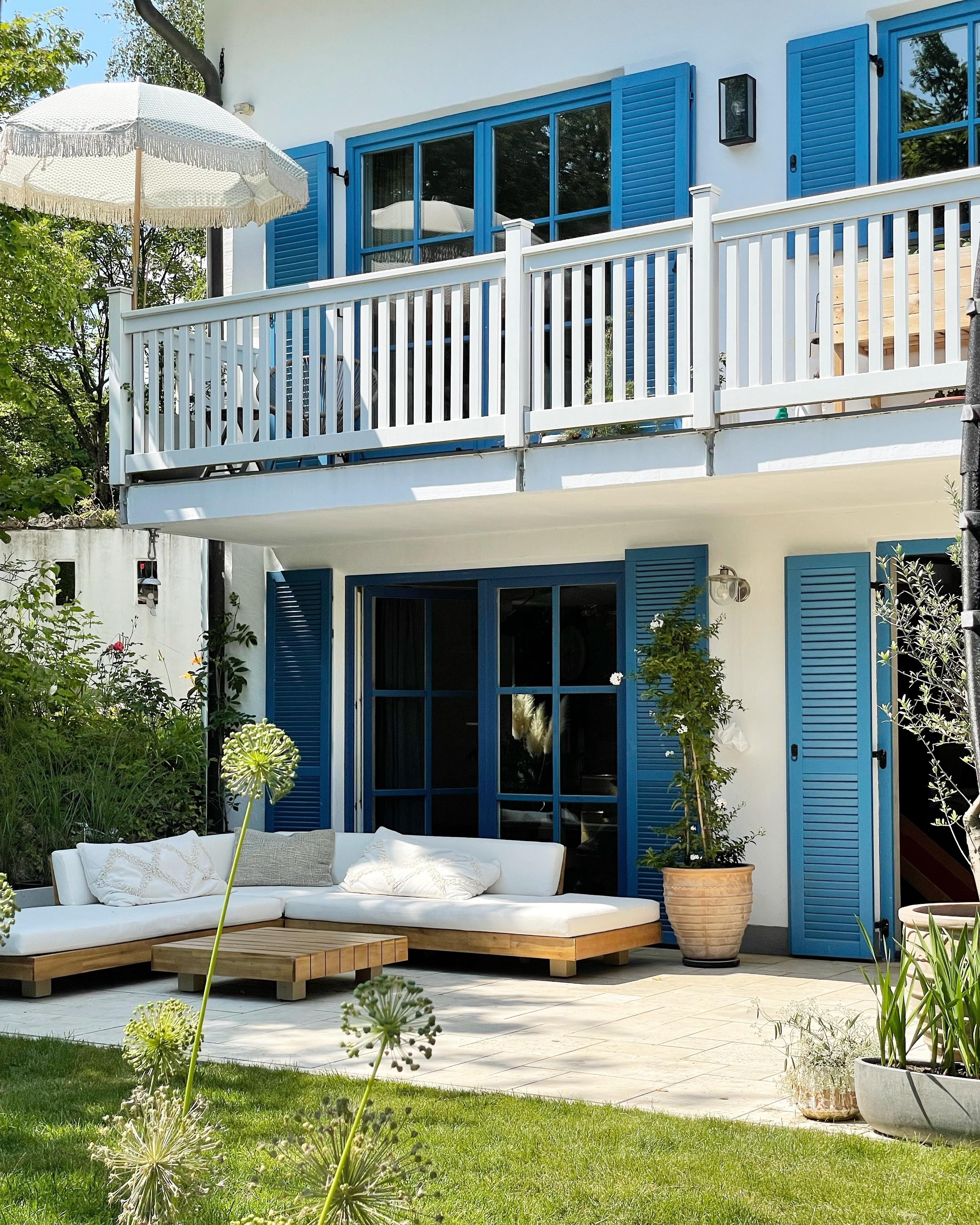 Ich freue mich auf hoffentlich noch einige sonnige Tage im Garten!
#garten #terrasse #balkon #lounge