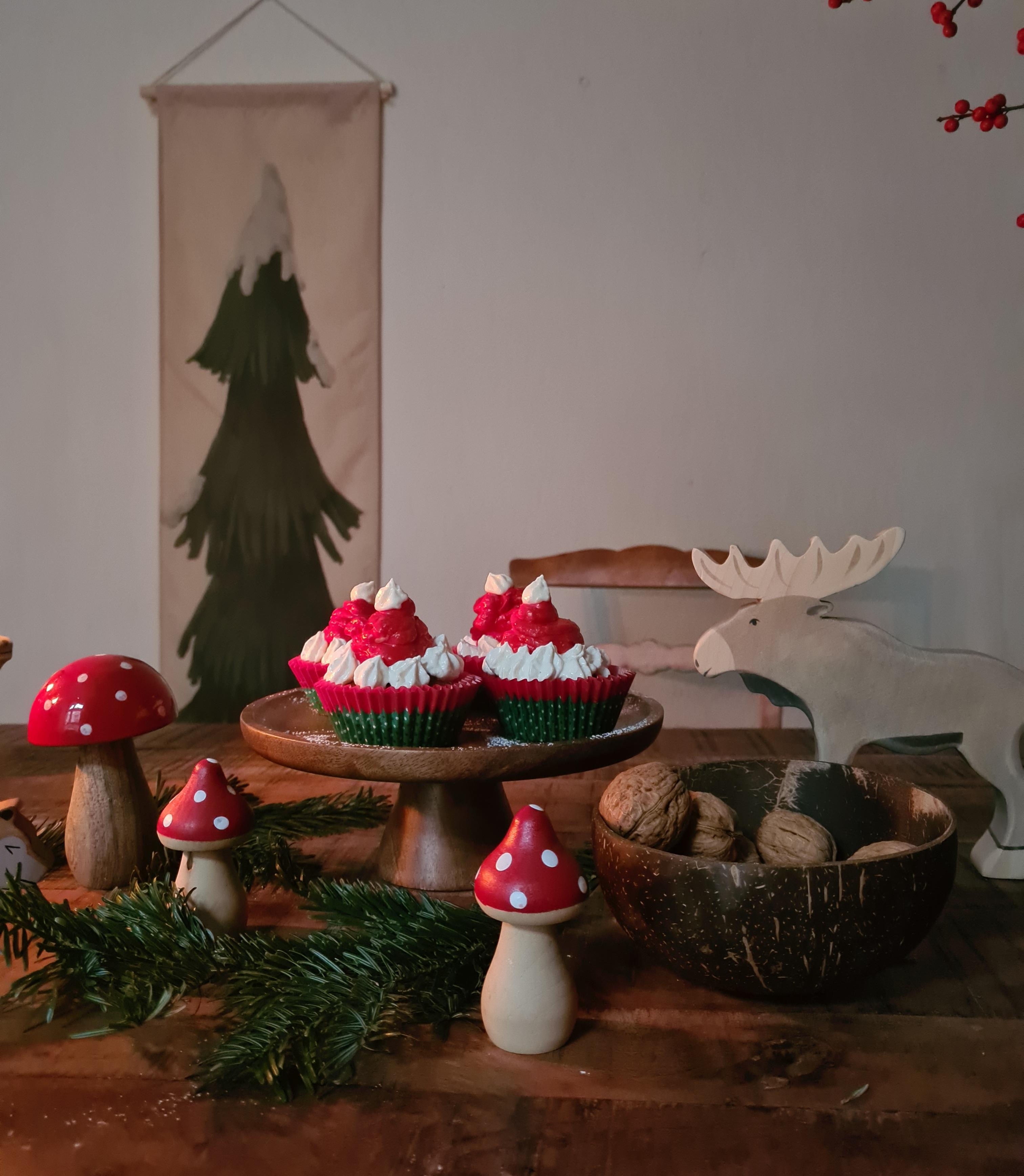 Im ganzen Haus riecht es nach unseren Lebkuchen-Cupcakes 🎅 #christmasbaking #weihnachtbäckerei #weihnachtscupcakes