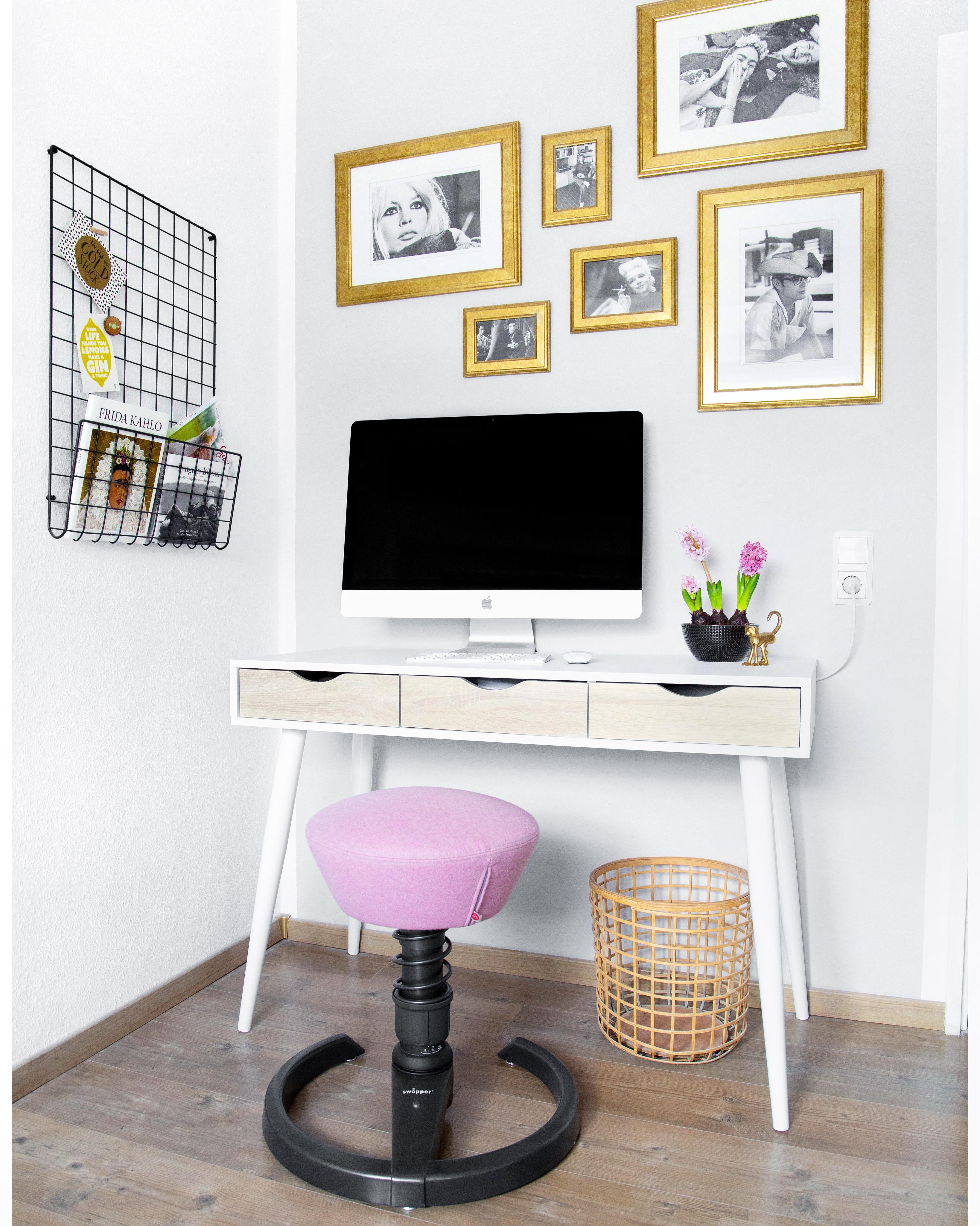 In meinem Arbeitszimmer sitze ich gern und bearbeite Fotos. #work #arbeitszimmer #rosa #gold #interior