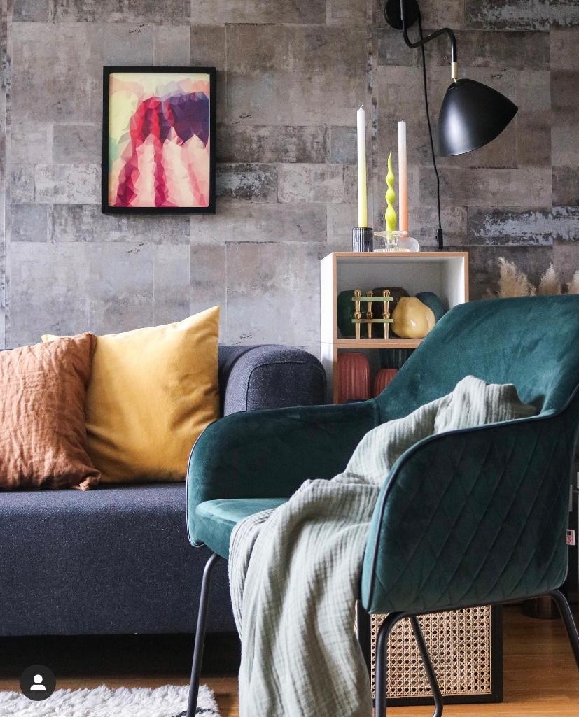 
#interior #dekoliebe #deko #stühle #herbstdeko #herbstvibe #kerzen #couchstyle #herbstfarben